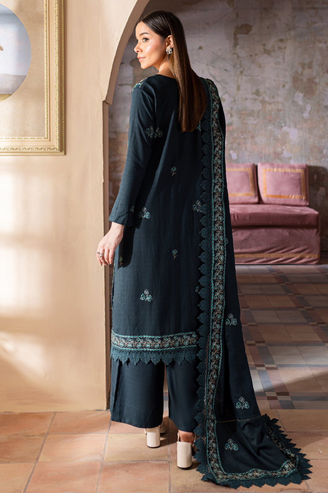 LUXURY EMBROIDERED KARANDI SET - 9323