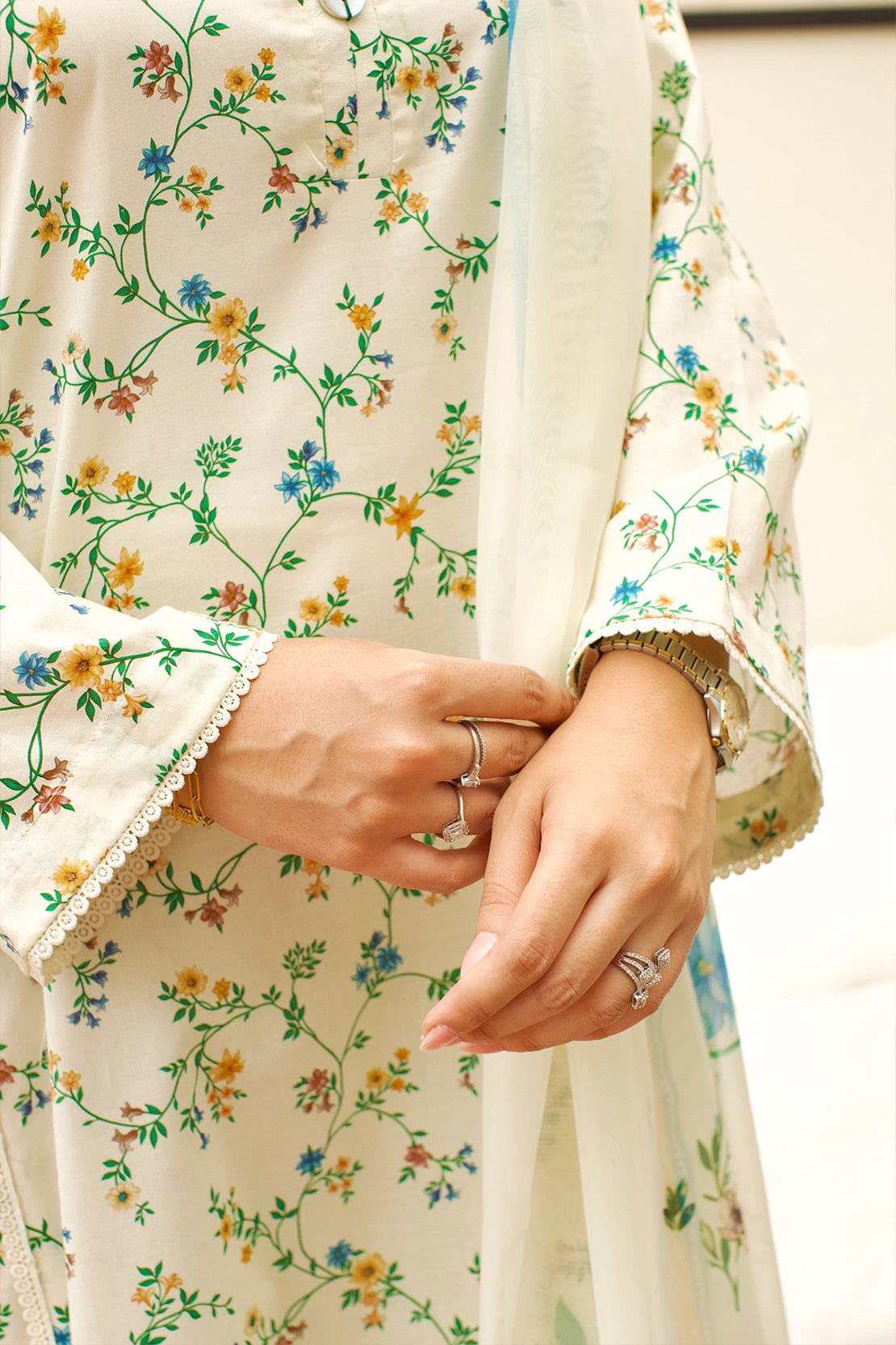 Stitched 3 Piece - LAWN - 541