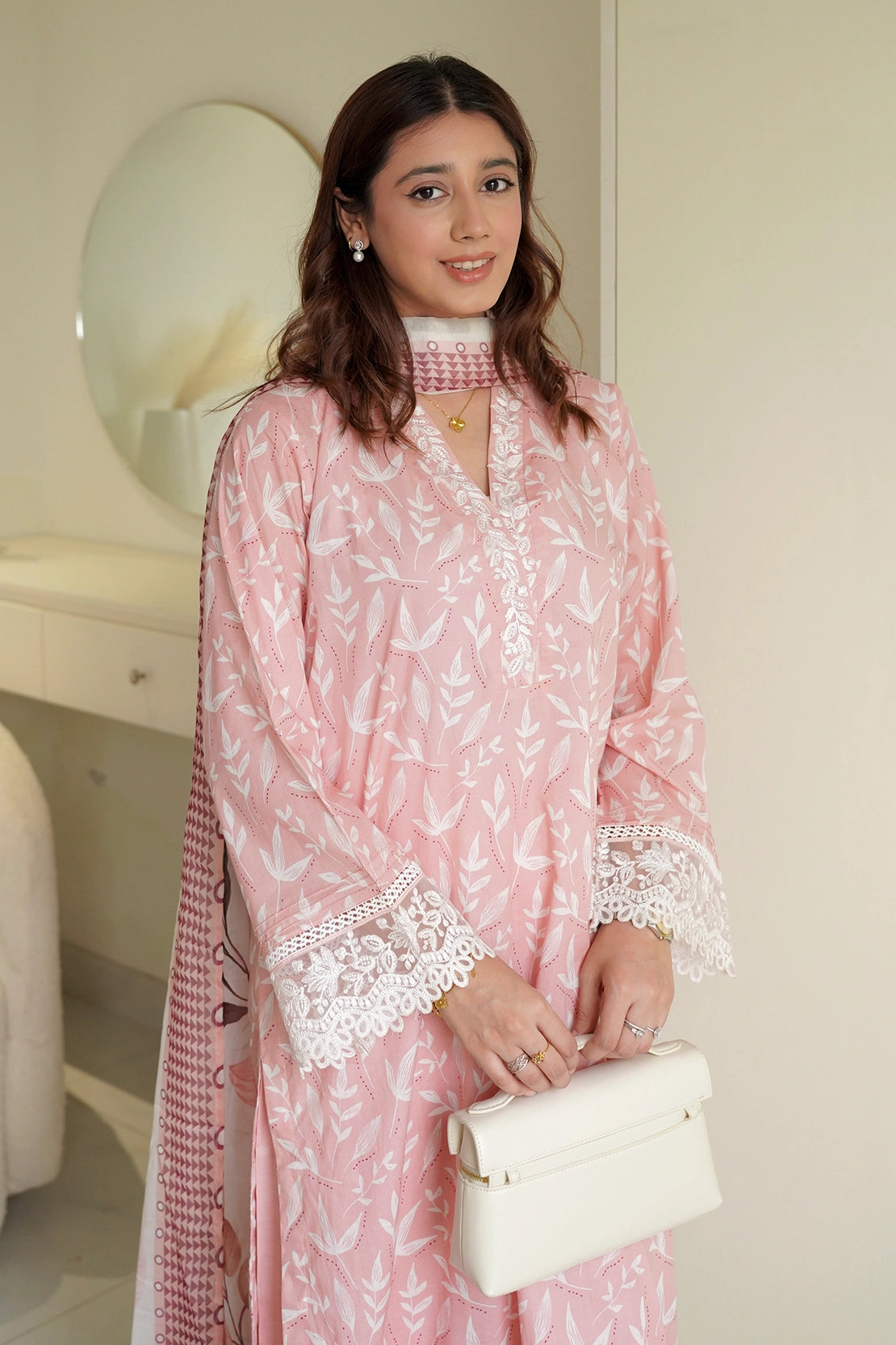 Stitched 3 Piece - LAWN - 542