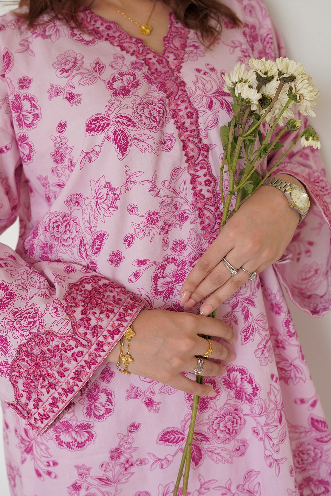 Stitched 3 Piece - LAWN - 543