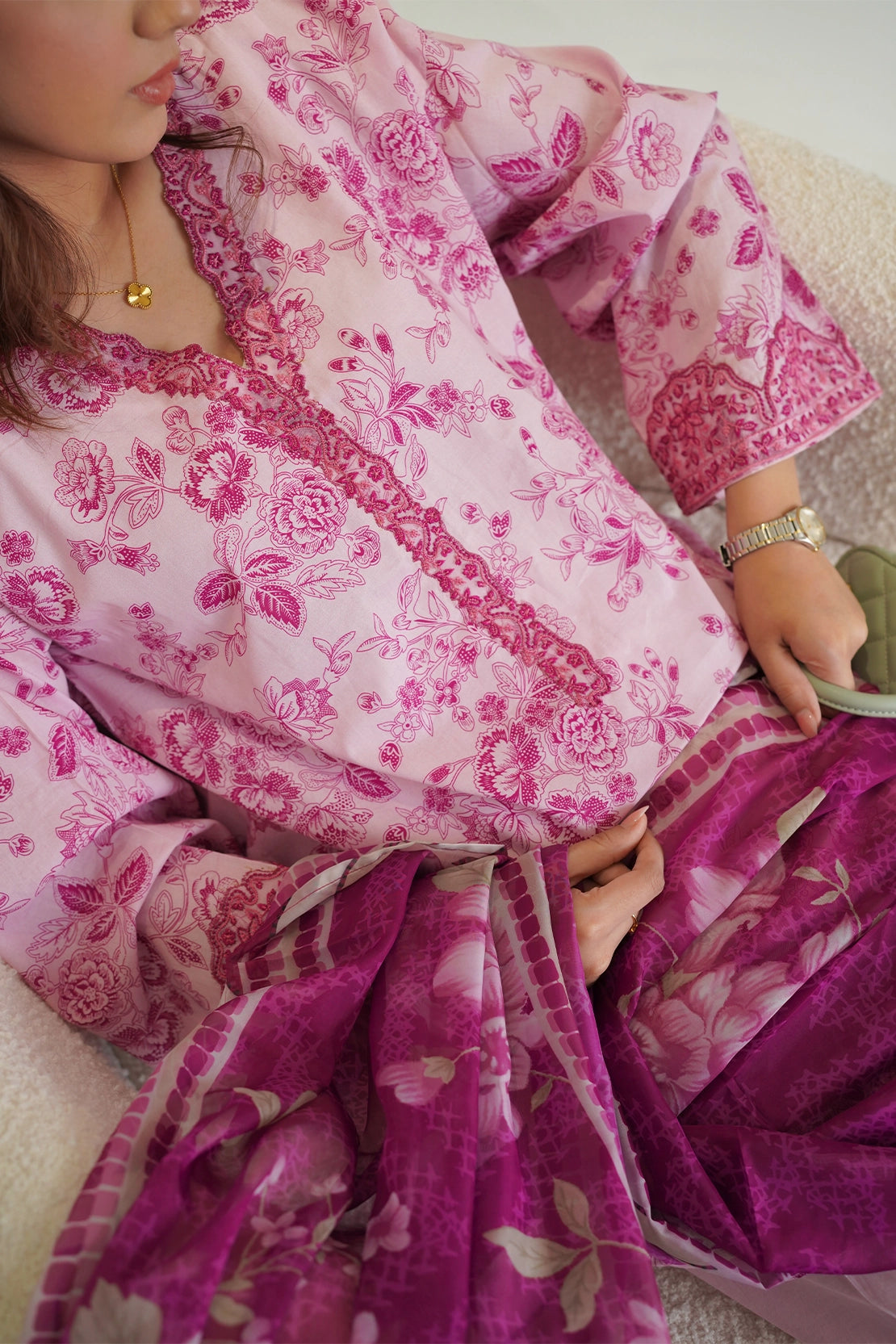 Stitched 3 Piece - LAWN - 543