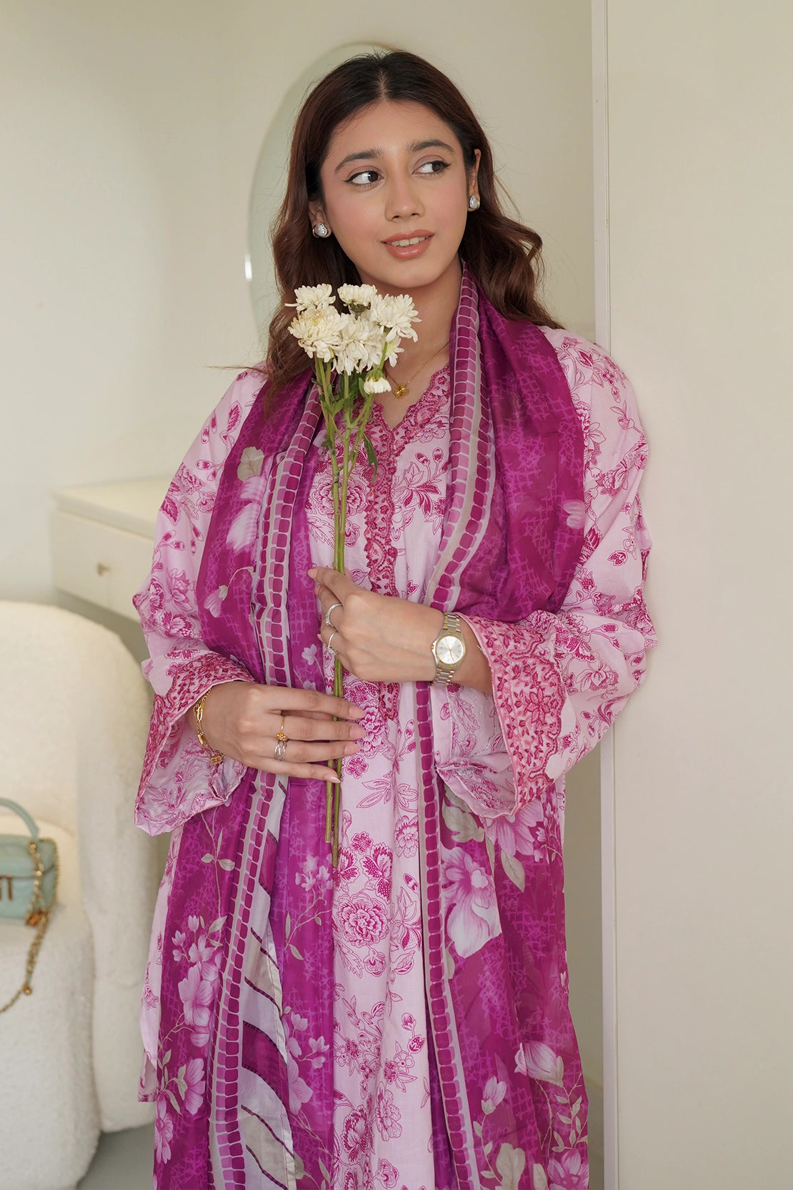Stitched 3 Piece - LAWN - 543