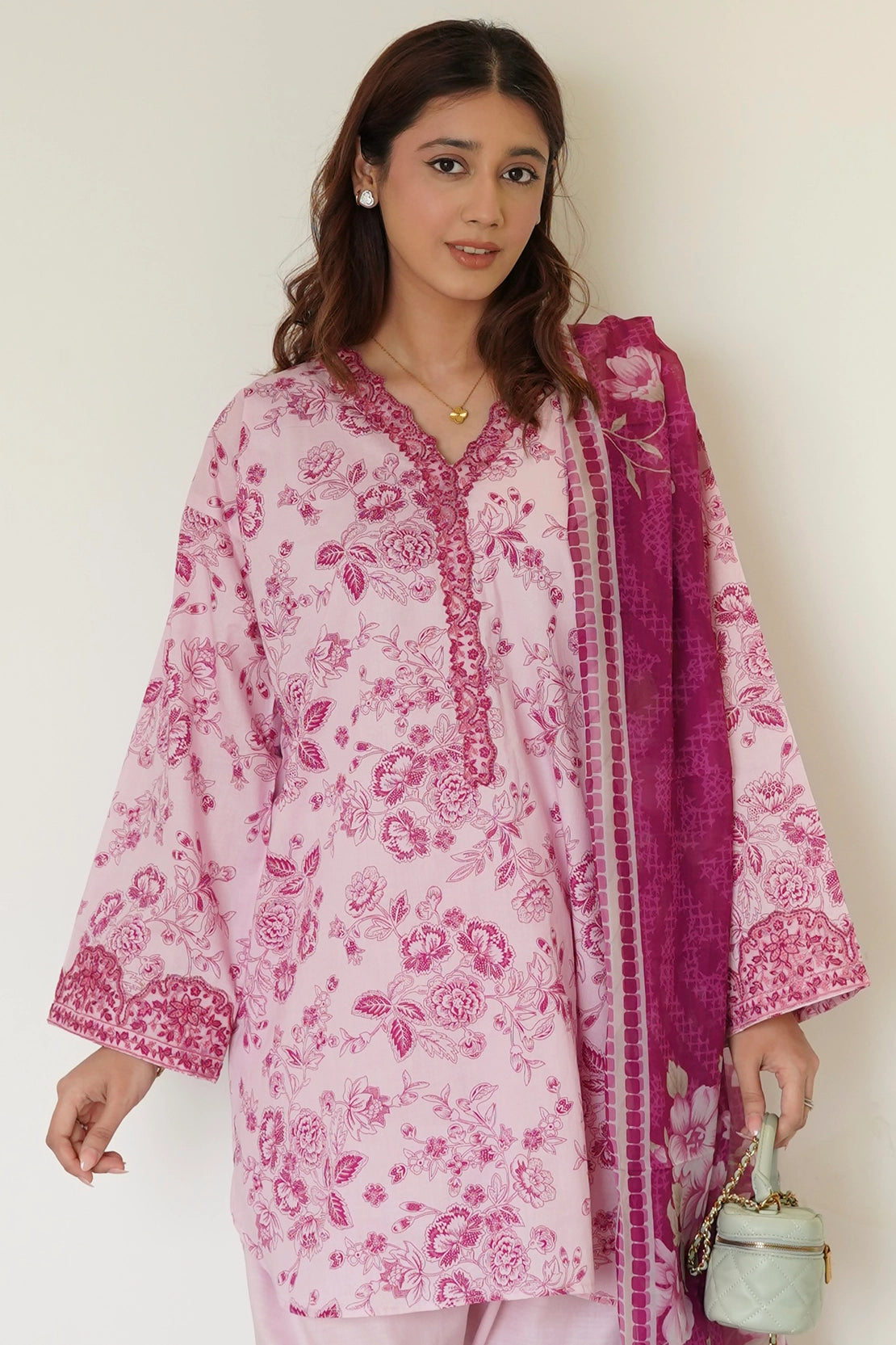 Stitched 3 Piece - LAWN - 543
