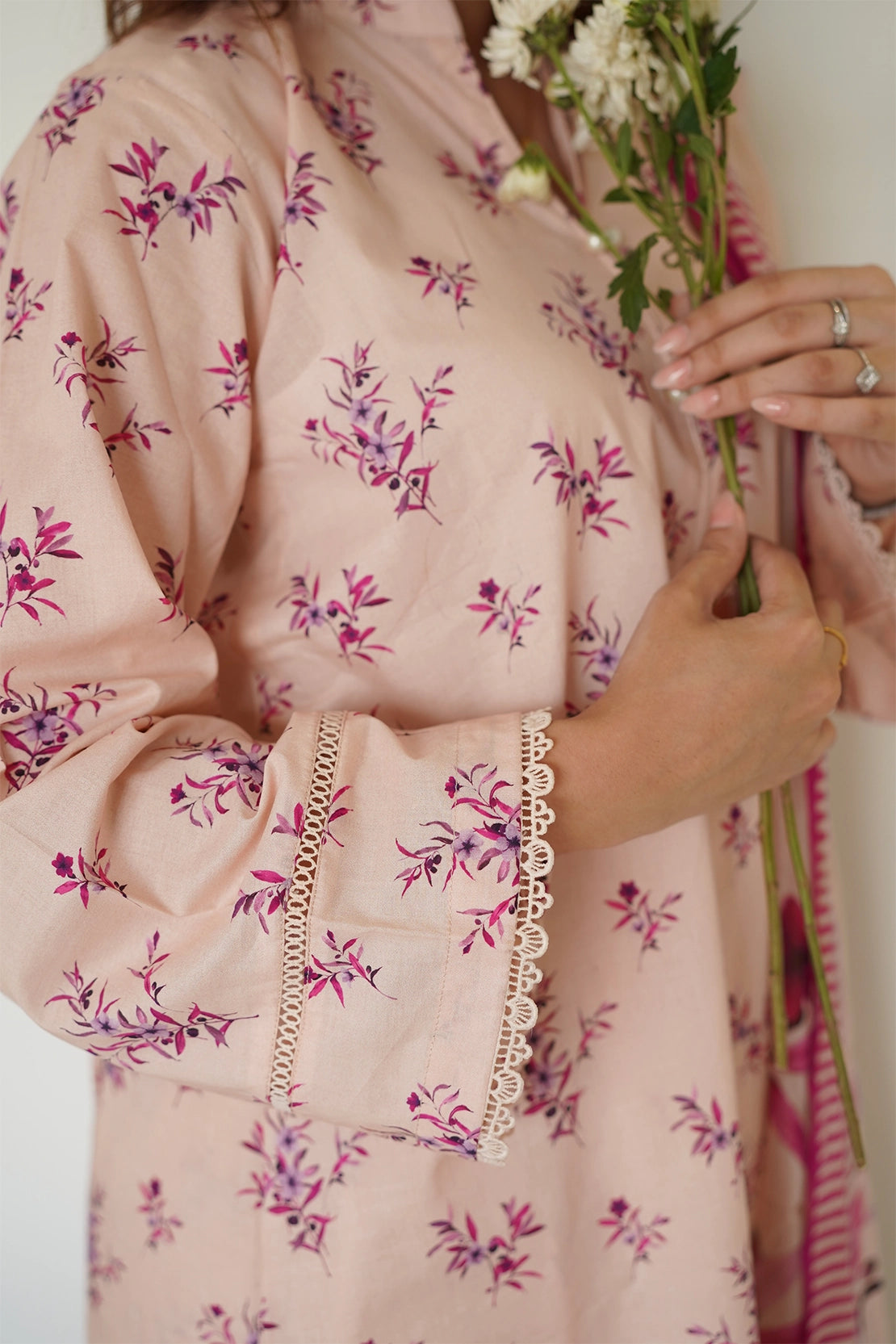 Stitched 3 Piece - LAWN - 544