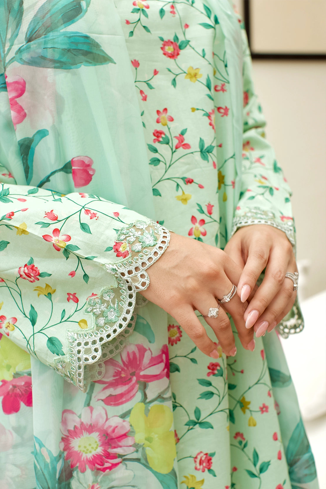 Stitched 3 Piece - LAWN - 545