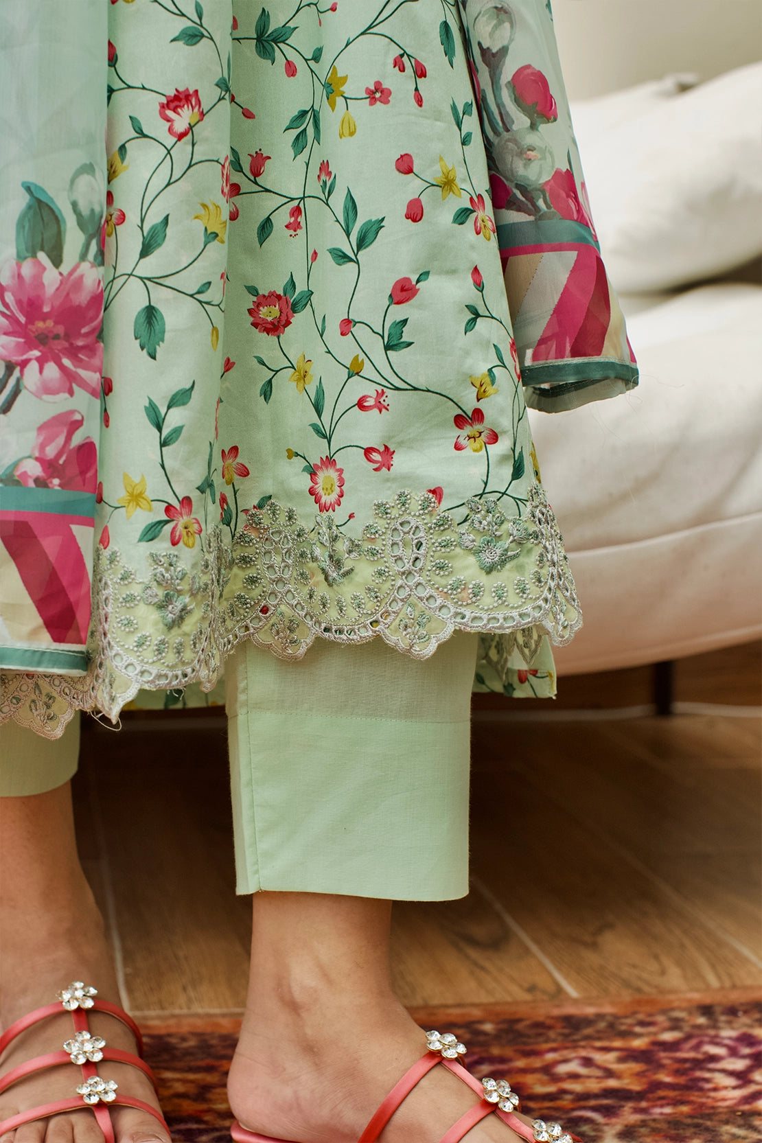 Stitched 3 Piece - LAWN - 545
