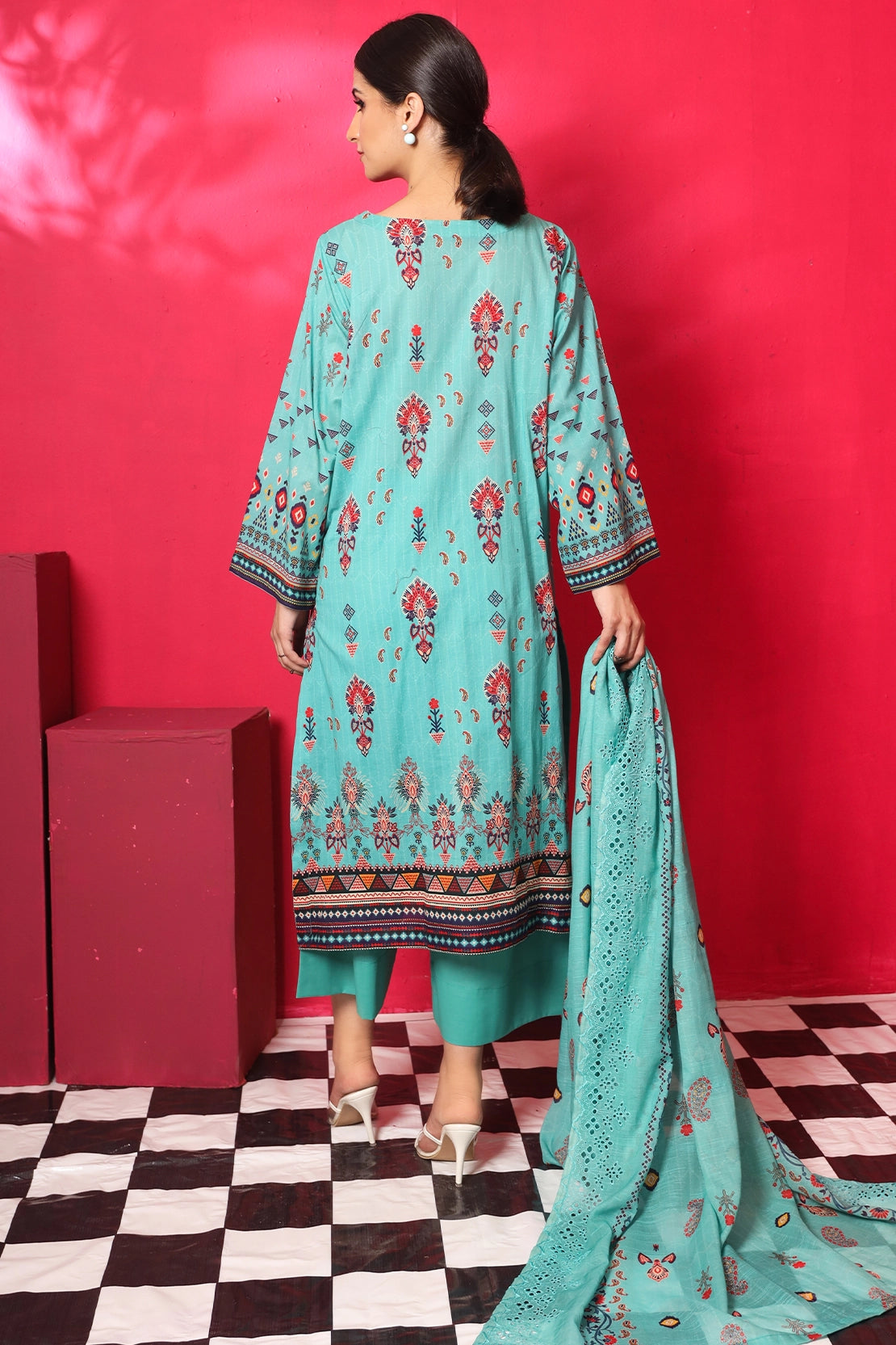 3 Piece - Premium Embroidered Lawn - 7770