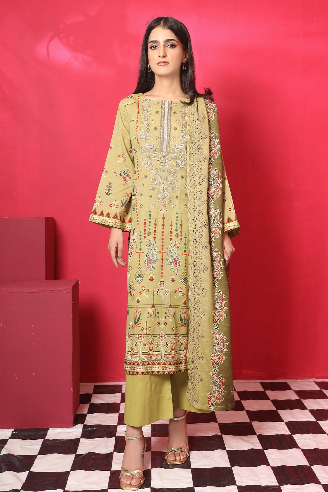 3 Piece - Premium Embroidered Lawn - 7772