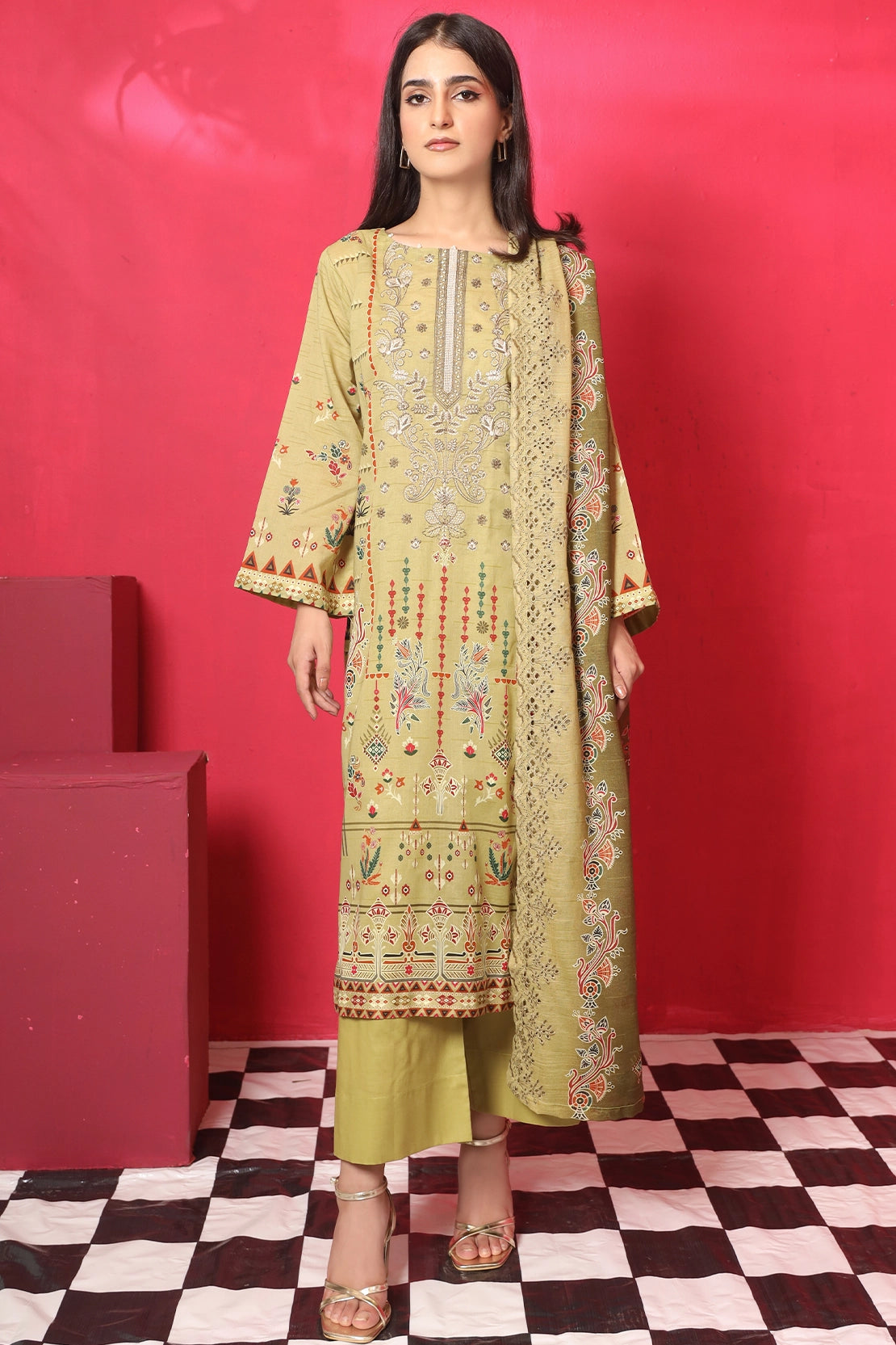 3 Piece - Premium Embroidered Lawn - 7772