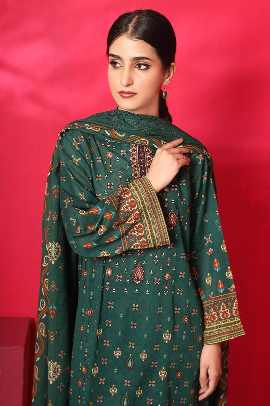 3 Piece - Premium Embroidered Lawn - 7775