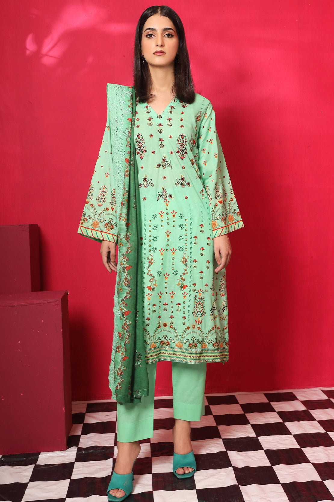 3 Piece - Premium Embroidered Lawn - 7777