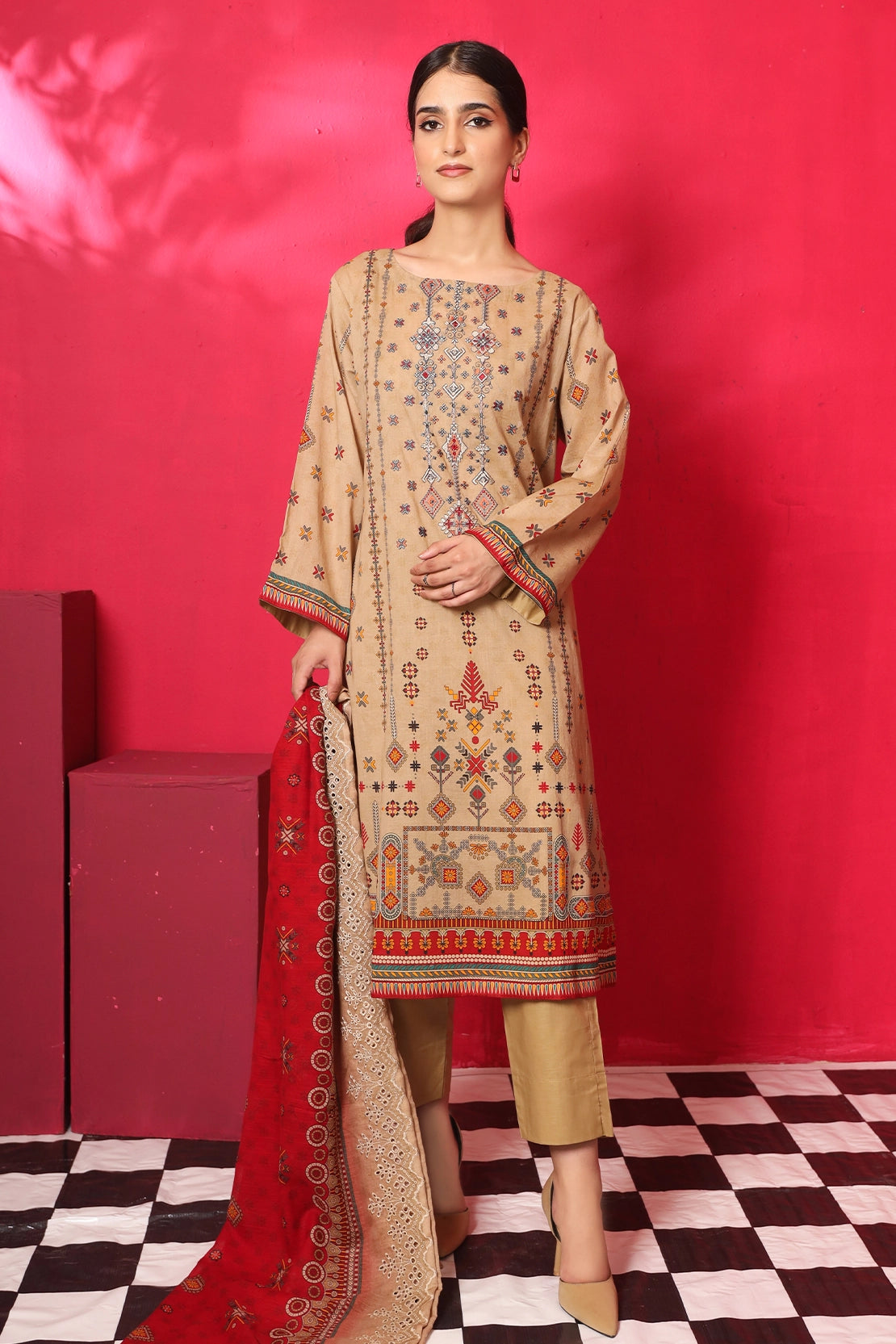 3 Piece - Premium Embroidered Lawn - 7778