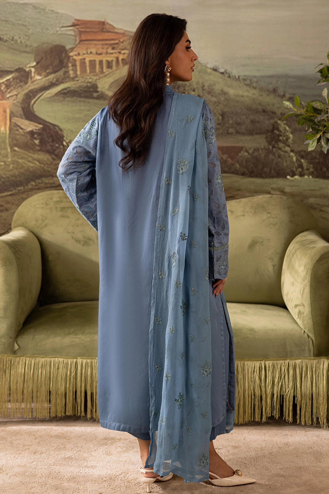 The Artisan Luxury Embroidered Viscose - 4403