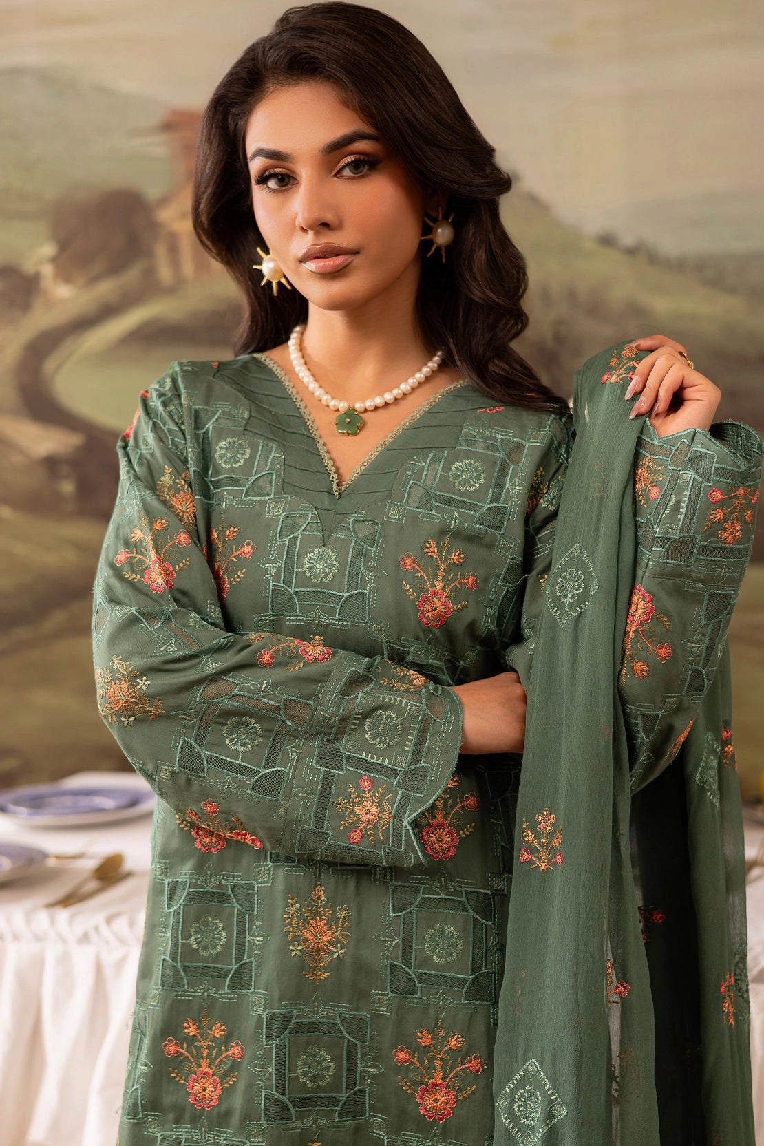 The Artisan Luxury Embroidered Viscose - 4408