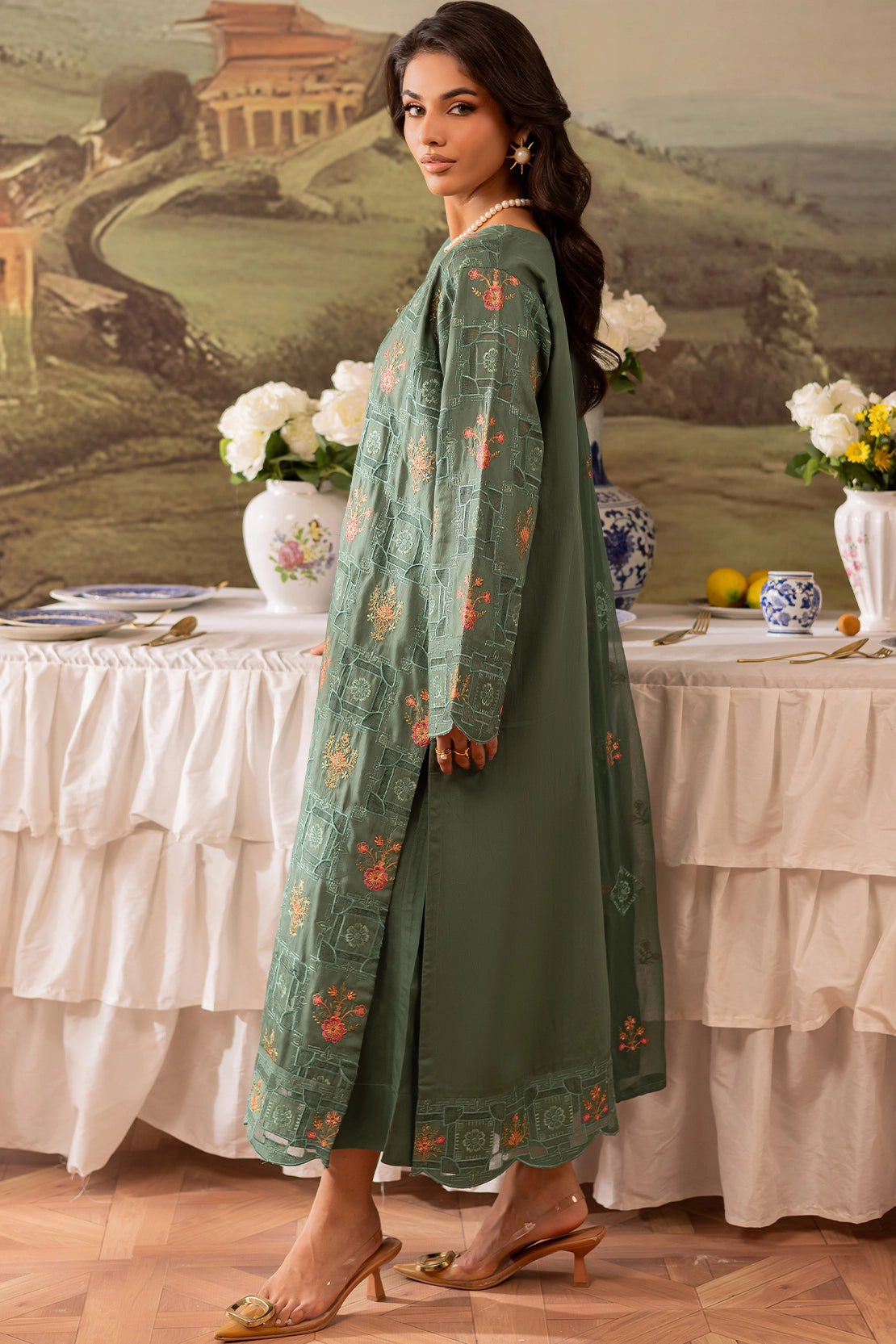 The Artisan Luxury Embroidered Viscose - 4408