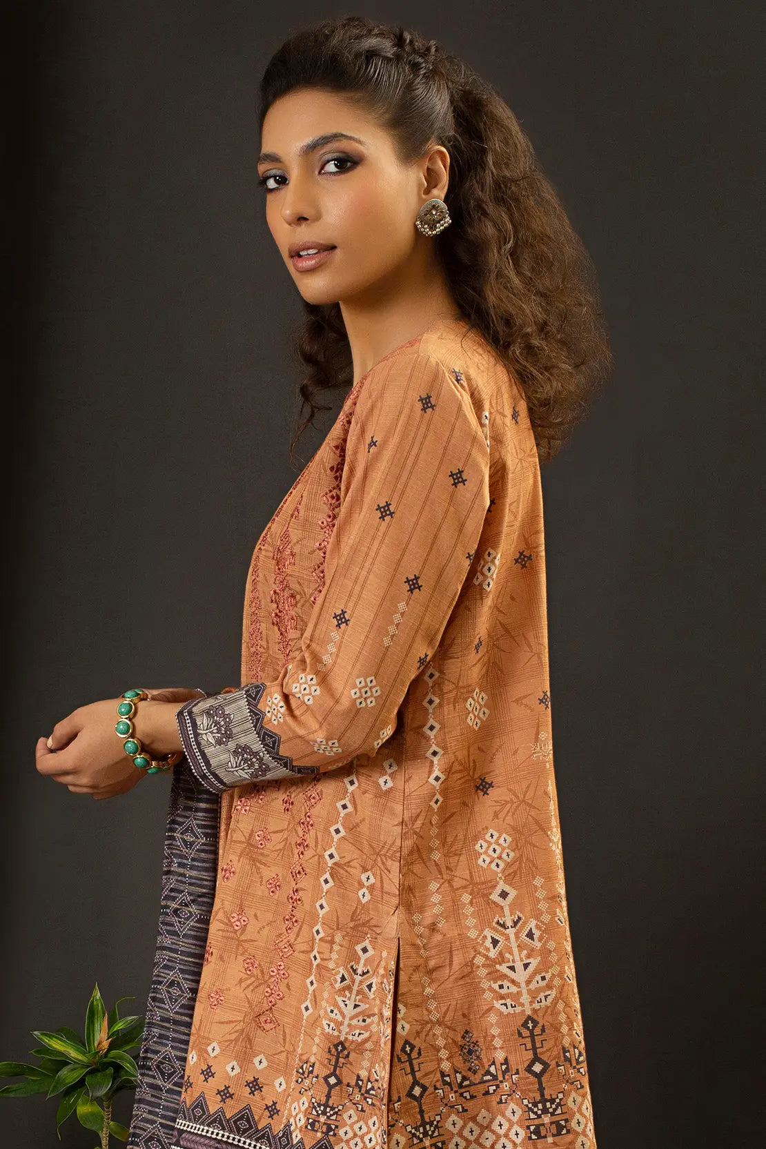 3 Piece – Embroidered Khaddar – 8306