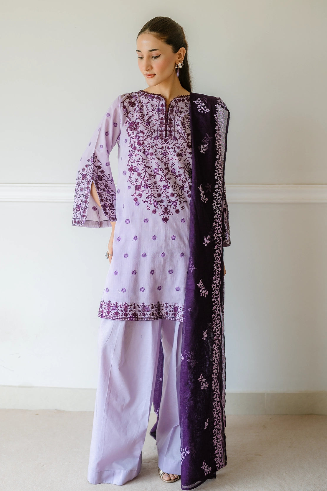 3 Piece - Premium Embroidered Jacquard Lawn - 5554