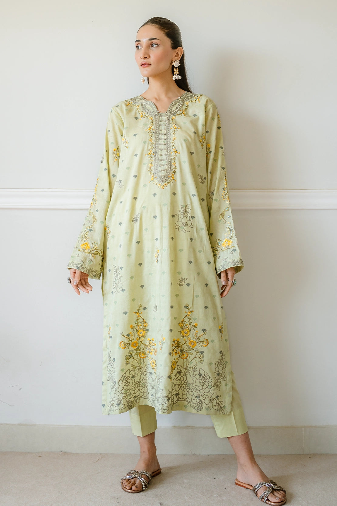 3 Piece - Premium Embroidered Jacquard Lawn - 5557