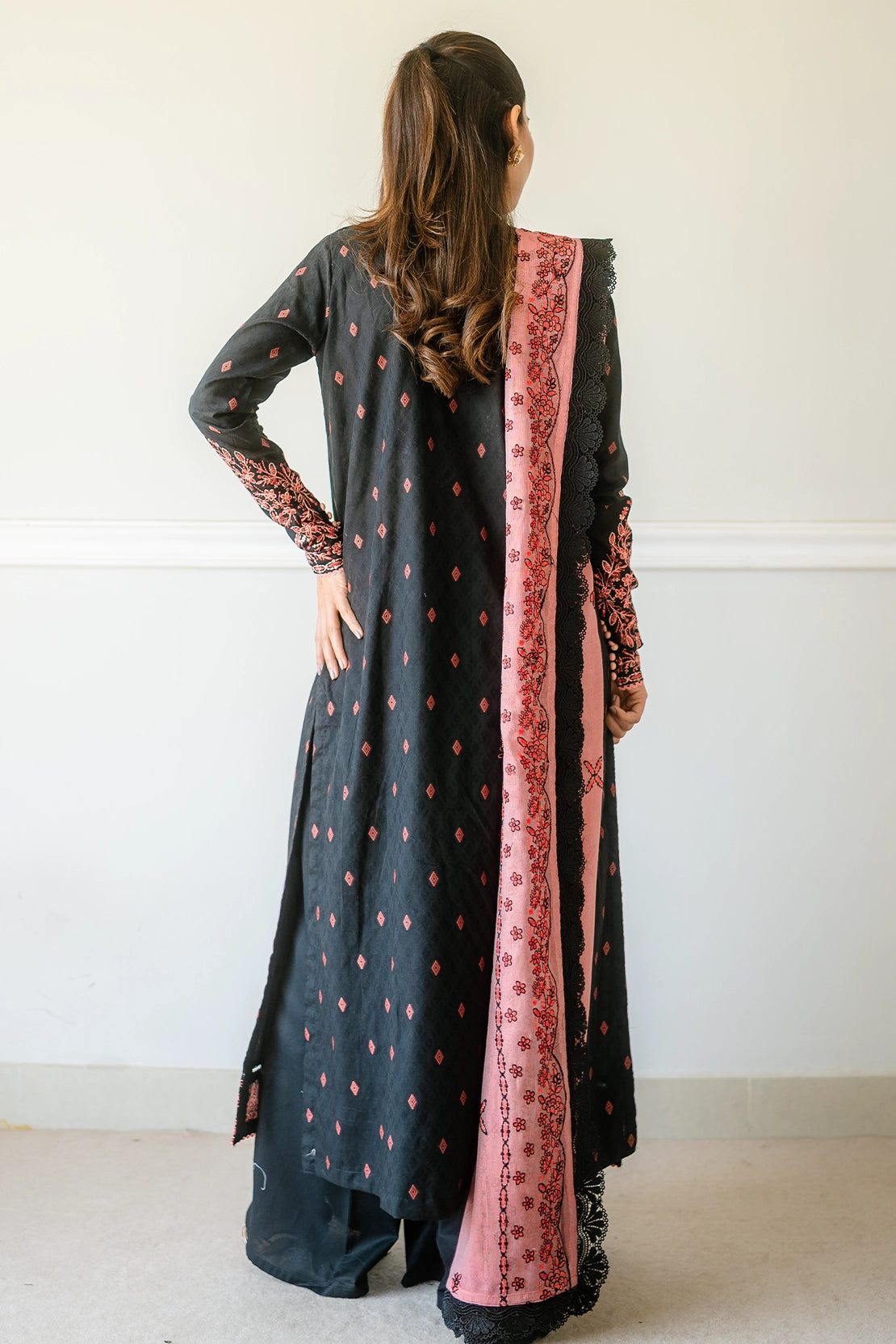 3 Piece - Premium Embroidered Jacquard Lawn - 5558