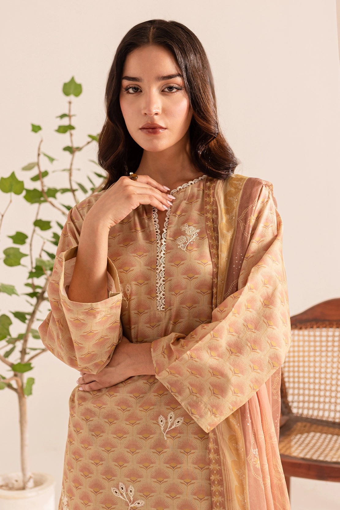 3 PIECE - PREMIUM EMBROIDERED LAWN - 9073