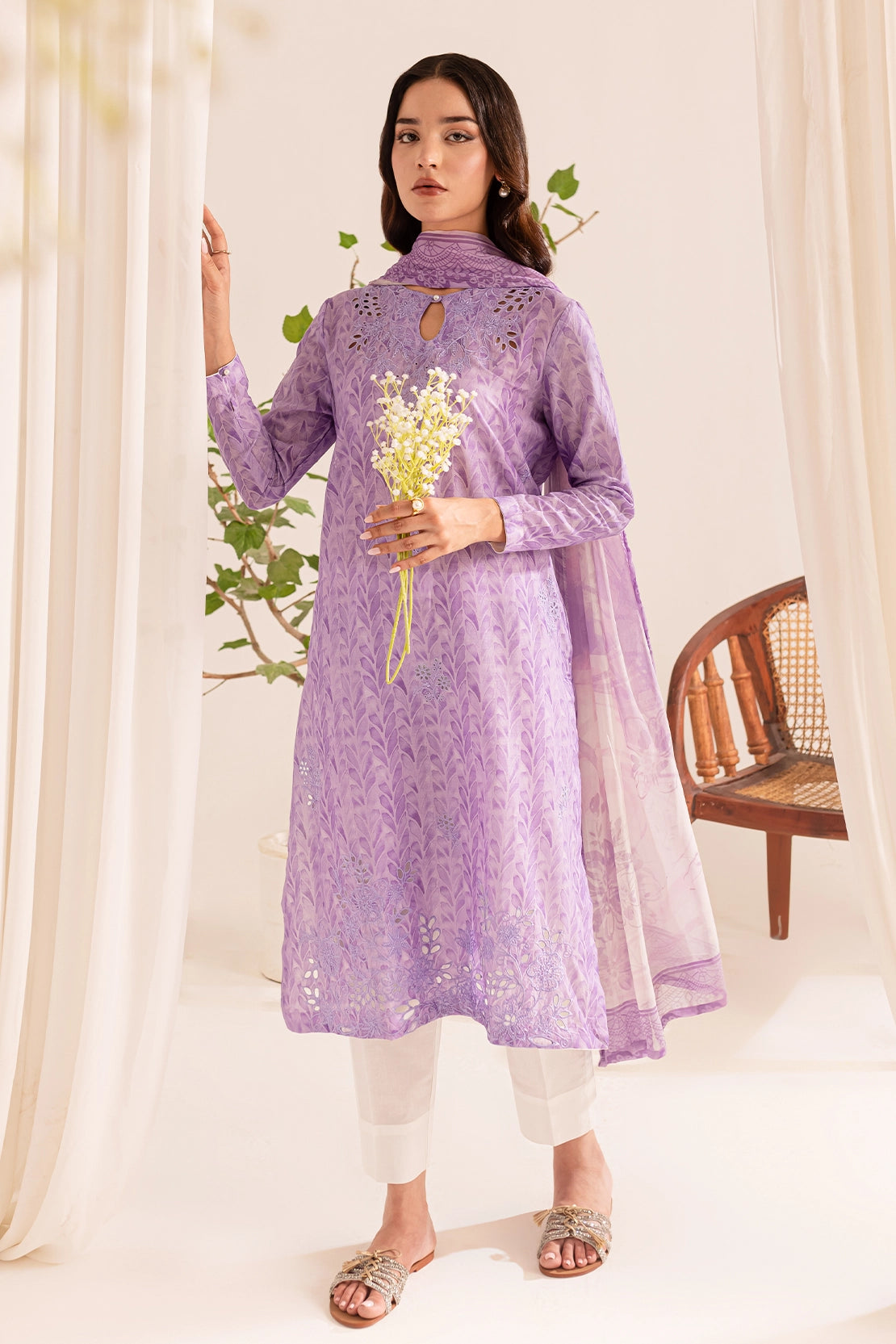 3 PIECE - PREMIUM EMBROIDERED LAWN - 9074
