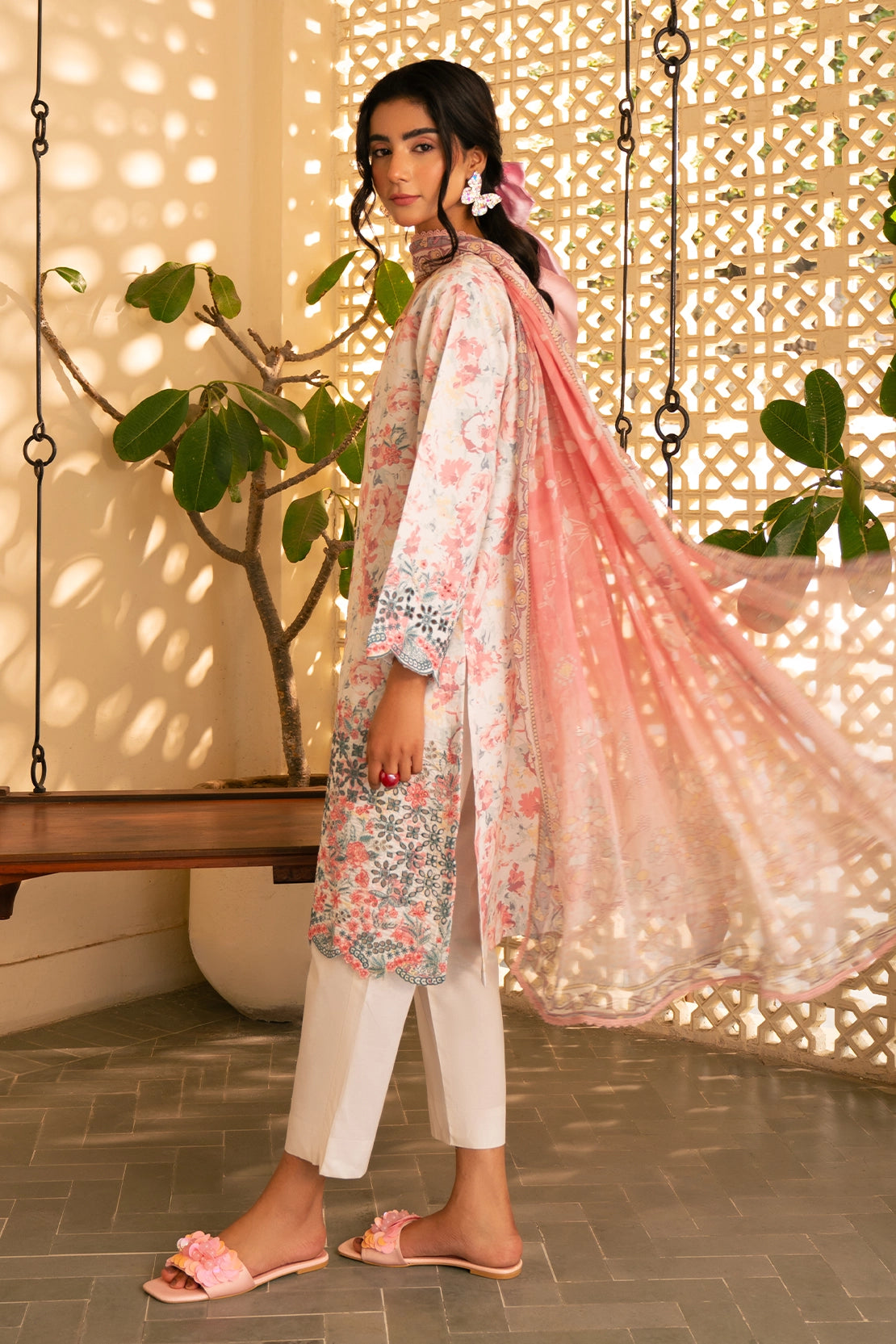 3 Piece - Premium Embroidered Lawn - 3721