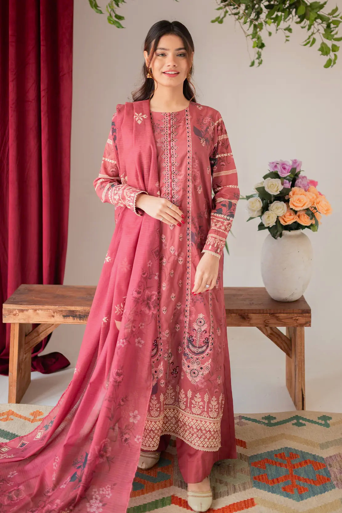 3 Piece - Embroidered Lawn - 8672