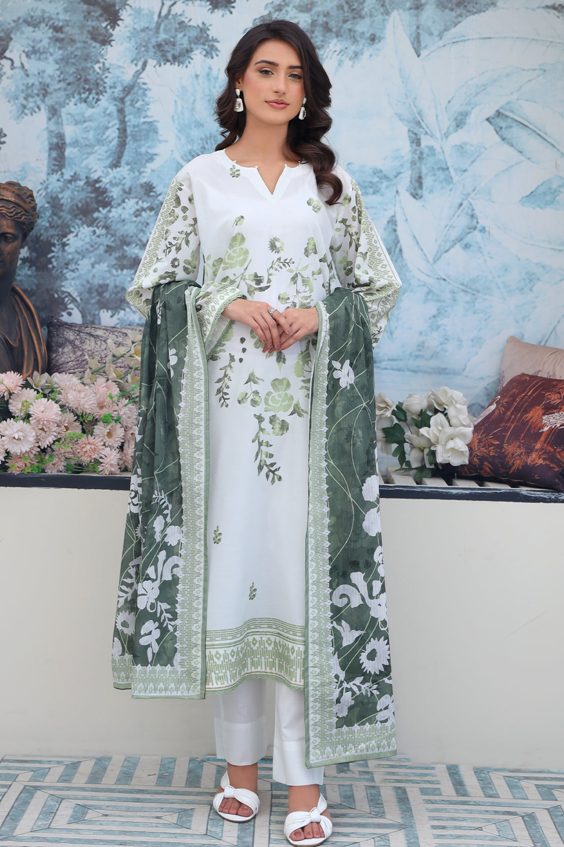 3 PIECE - DIGITALLY PRINTED LAWN - 526