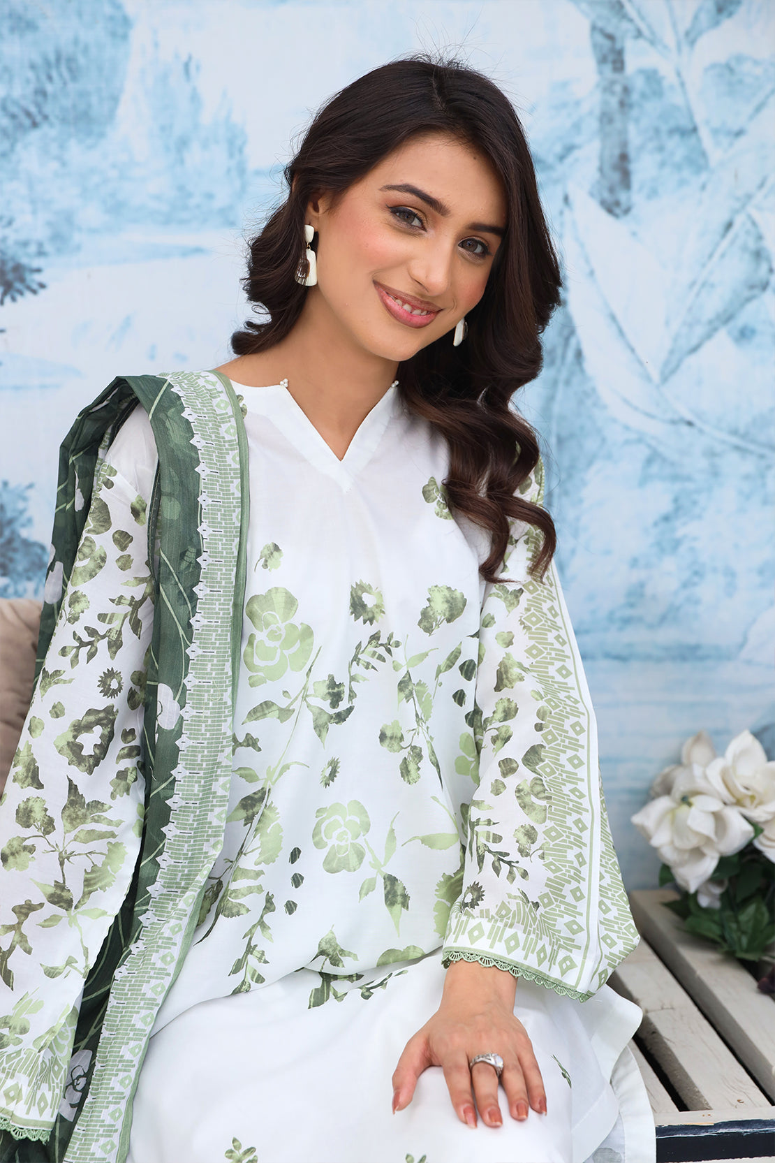 3 PIECE - DIGITALLY PRINTED LAWN - 526