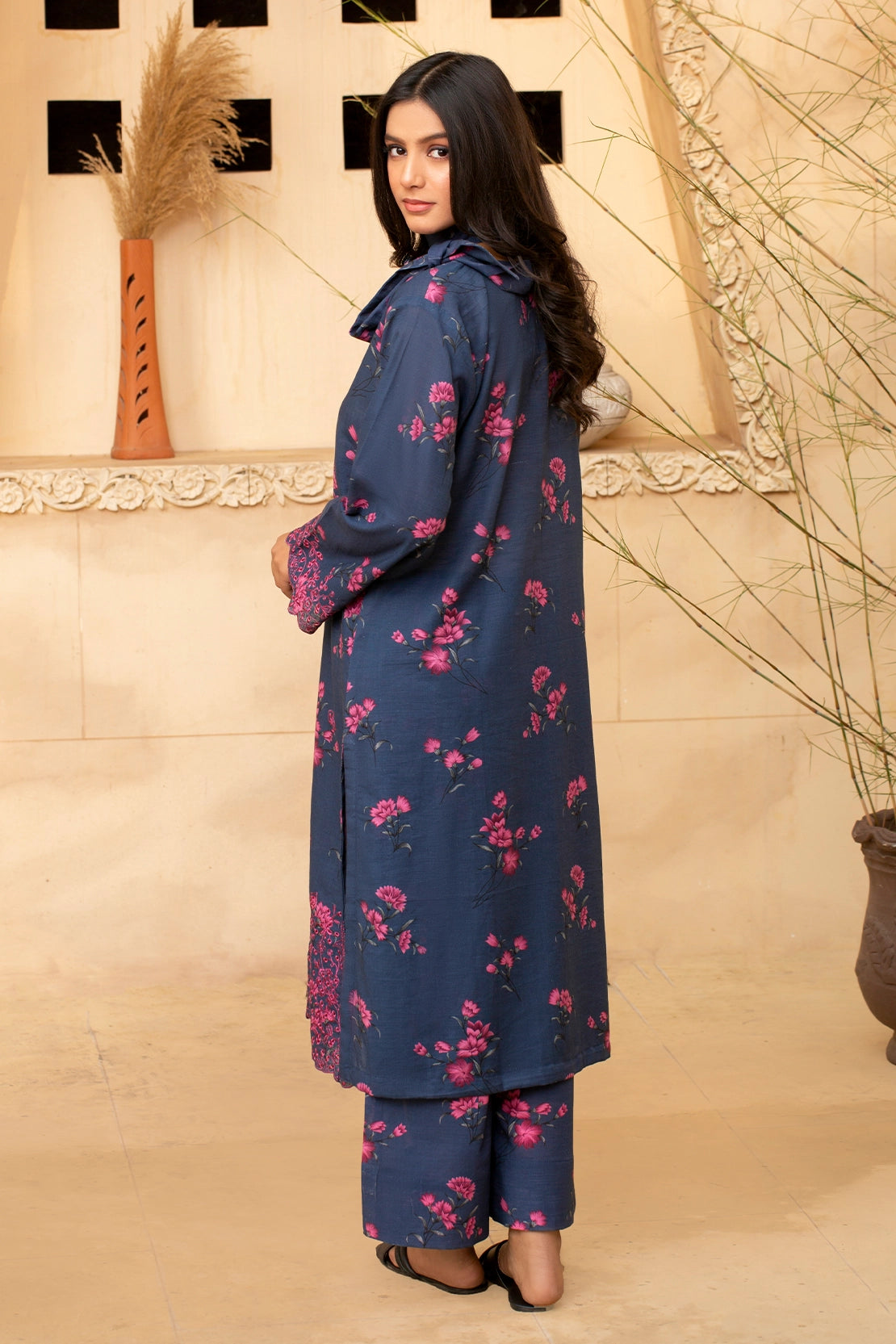 2 Piece - Premium Embroidered Khaddar - 9354