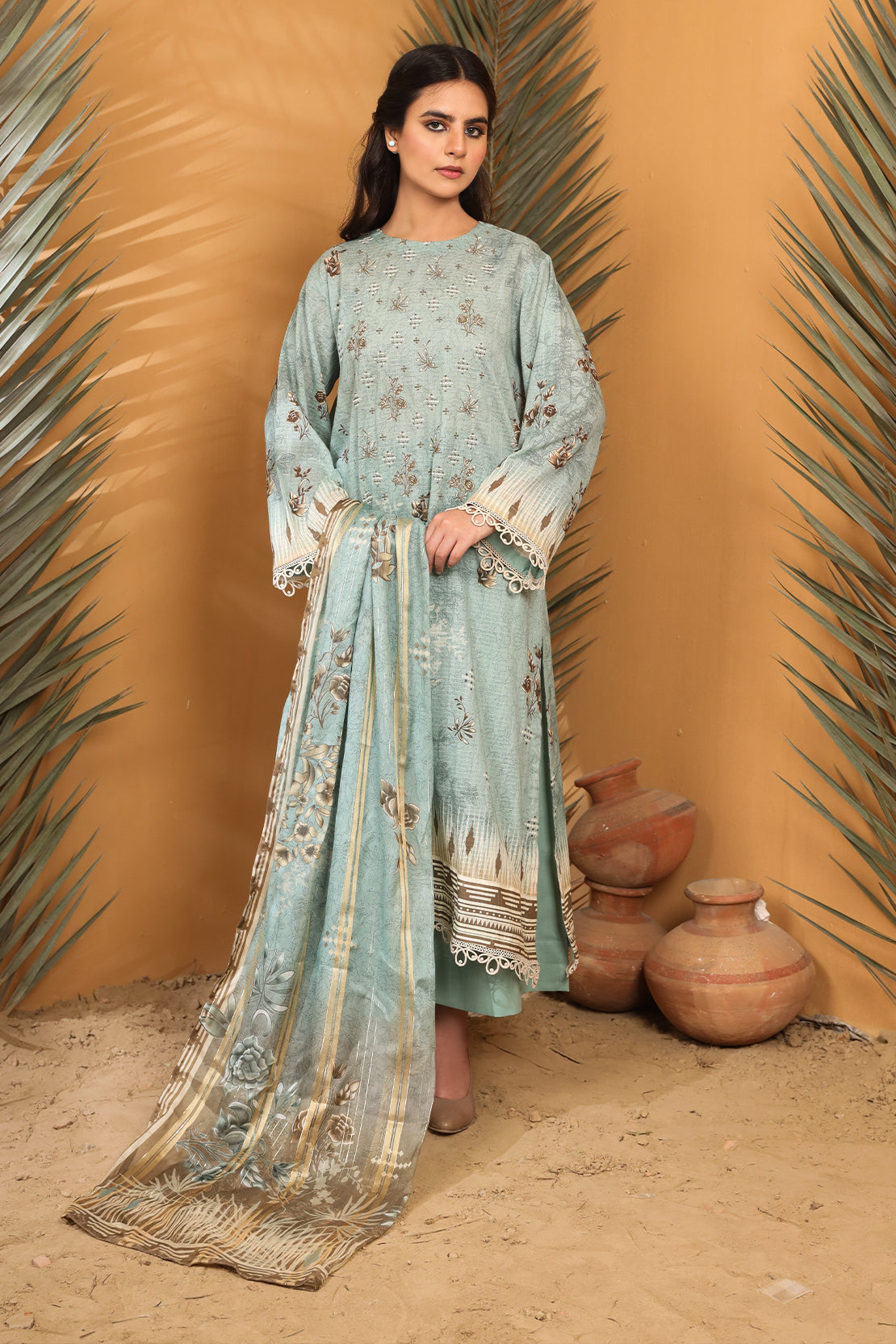 3 Piece - Embroidered Lawn - 8881