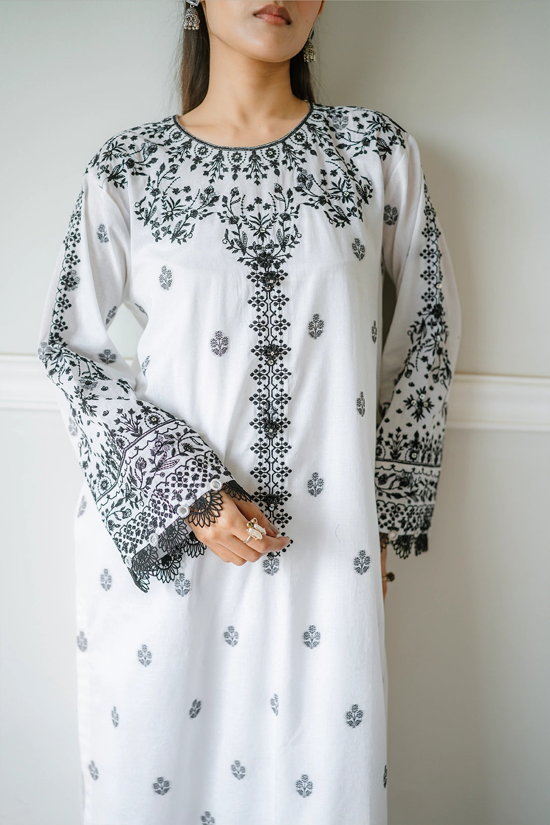 3 Piece - Premium Embroidered Jacquard Lawn - 5553