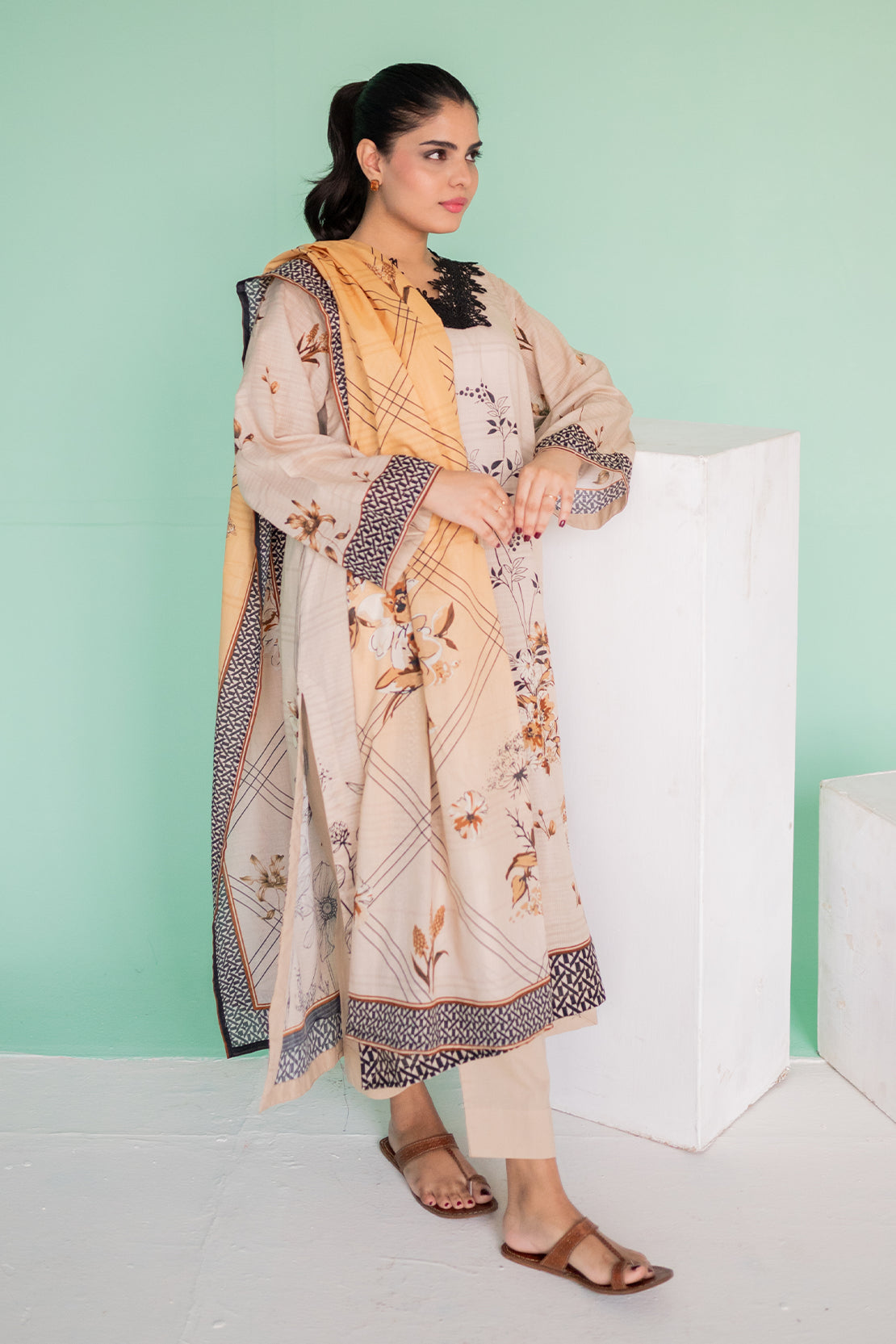 3 Piece Digitally Printed Lawn - 9003