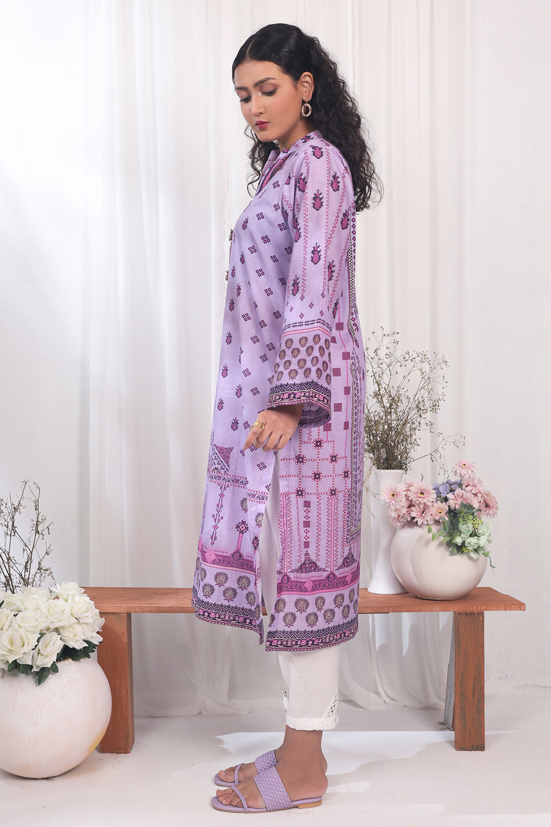 1 Piece - Digitally Printed Lawn - 8753