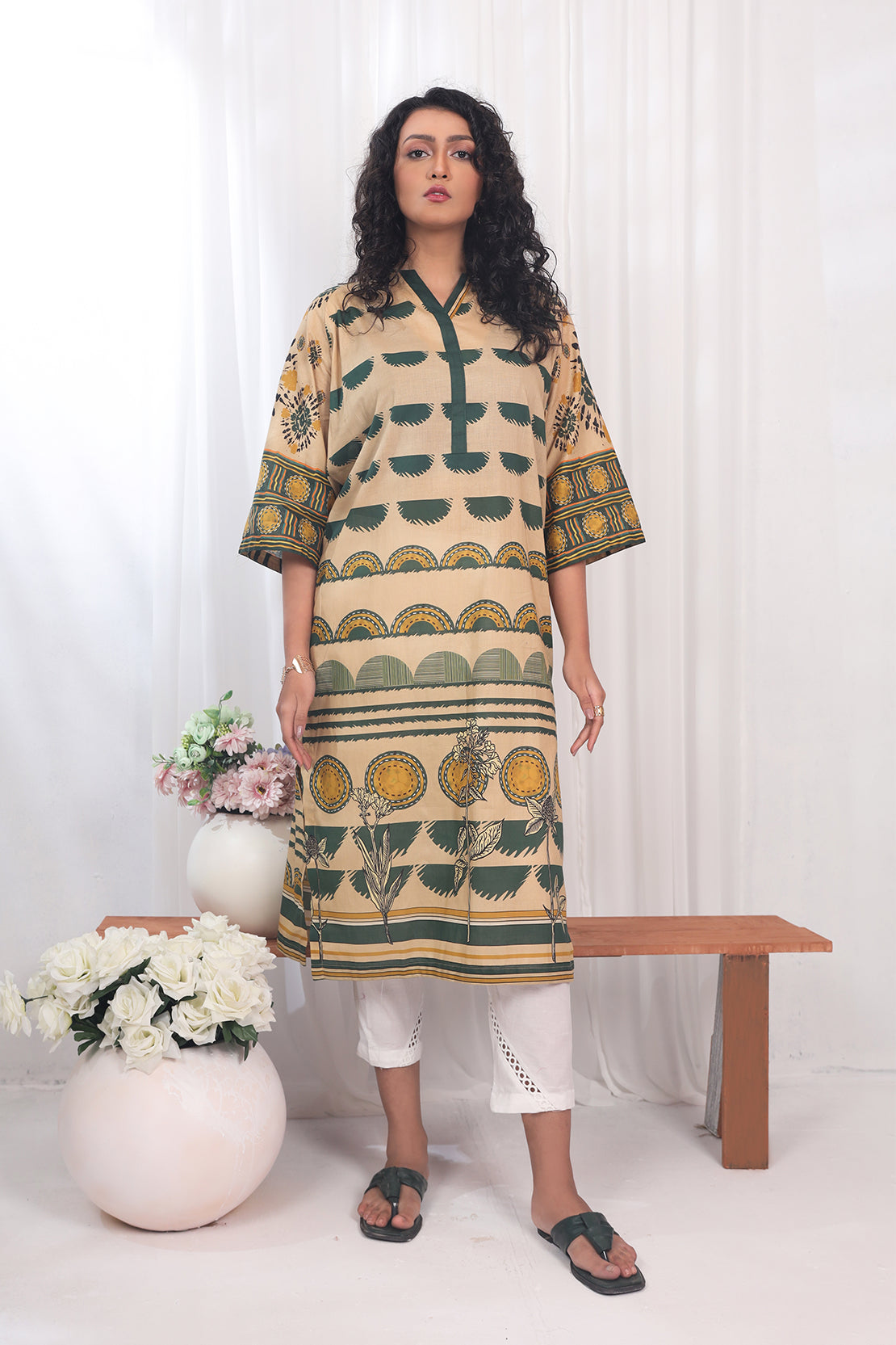 1 Piece - Digitally Printed Lawn - 8754