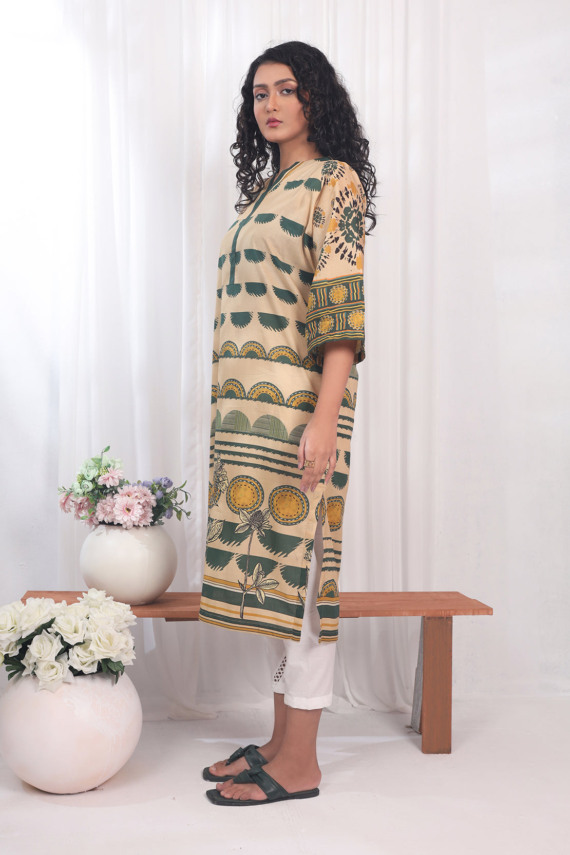 1 Piece - Digitally Printed Lawn - 8754