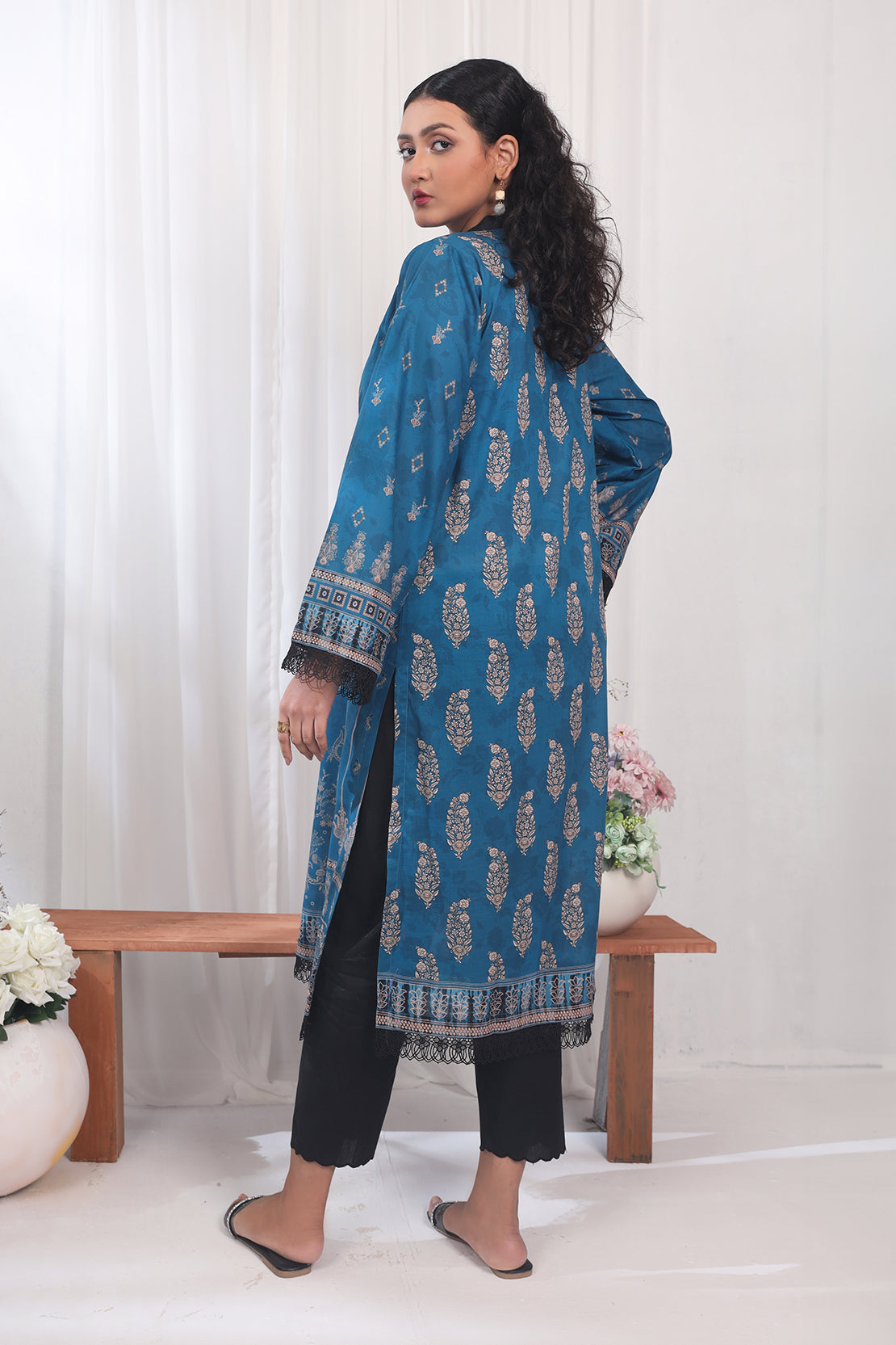 1 Piece - Digitally Printed Lawn - 8755