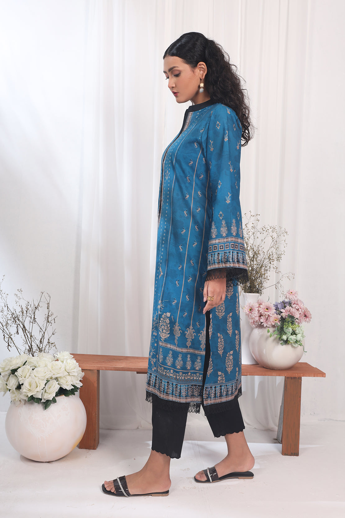 1 Piece - Digitally Printed Lawn - 8755