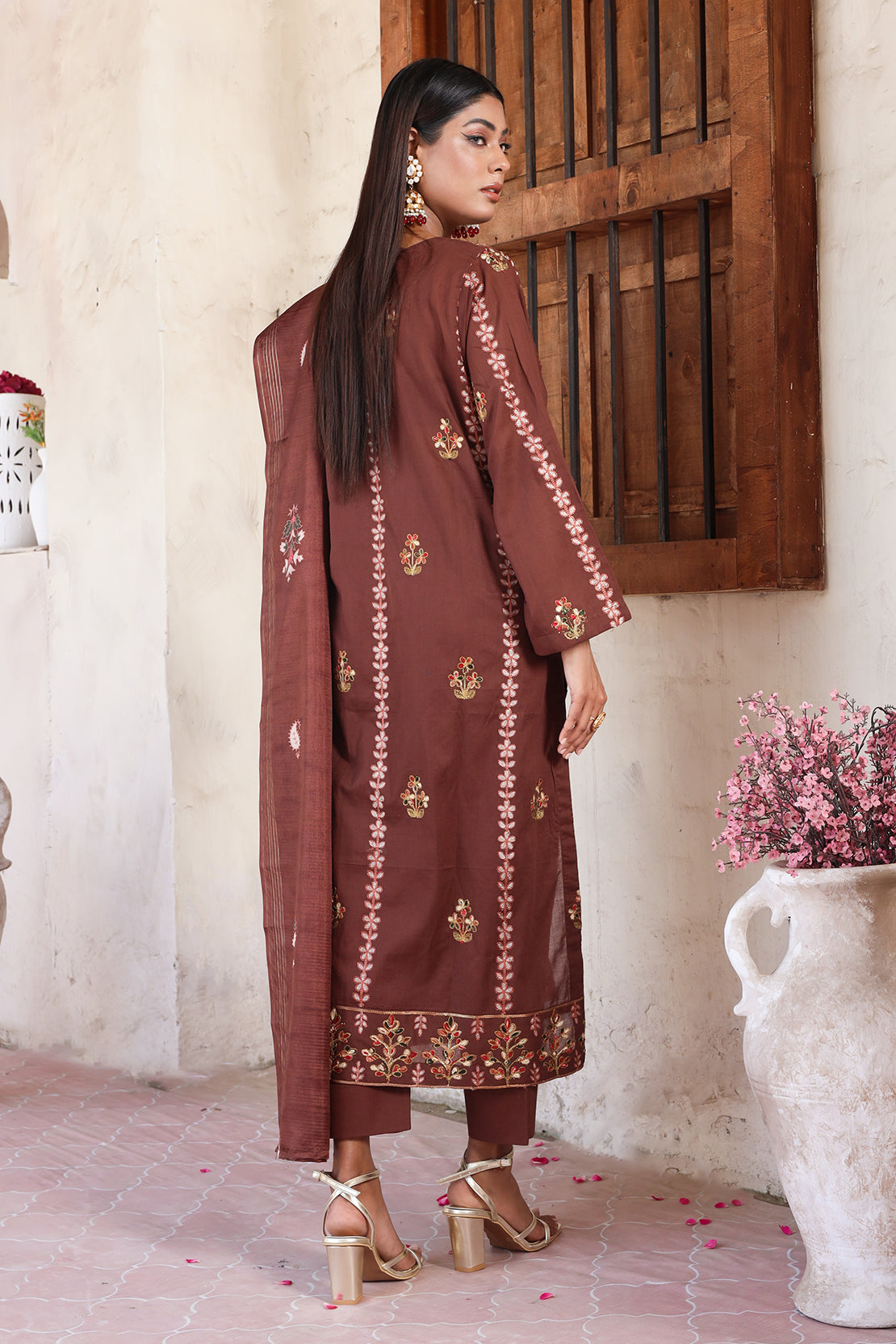 3 Piece - Embroidered Lawn - 8876