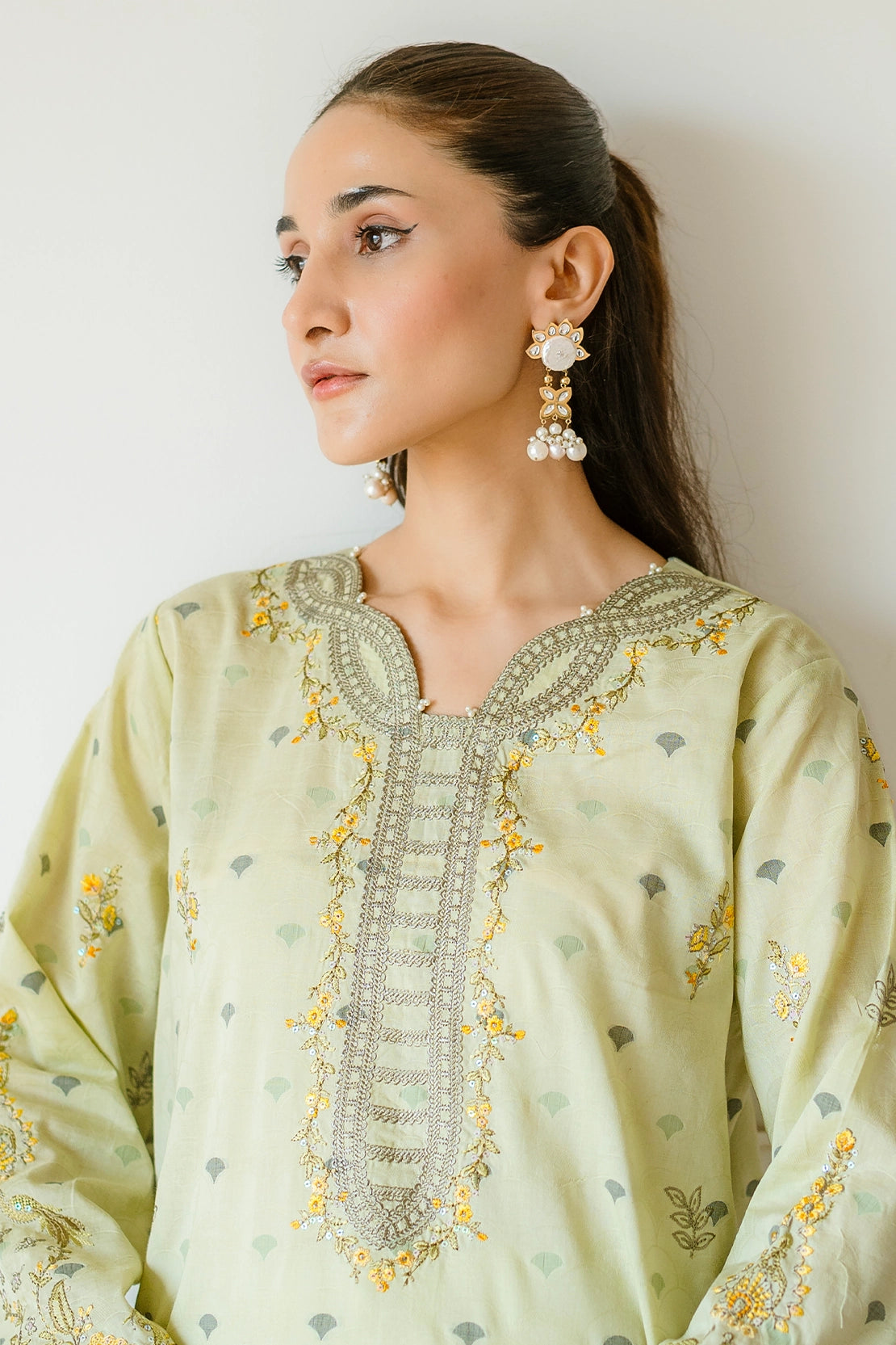 3 Piece - Premium Embroidered Jacquard Lawn - 5557