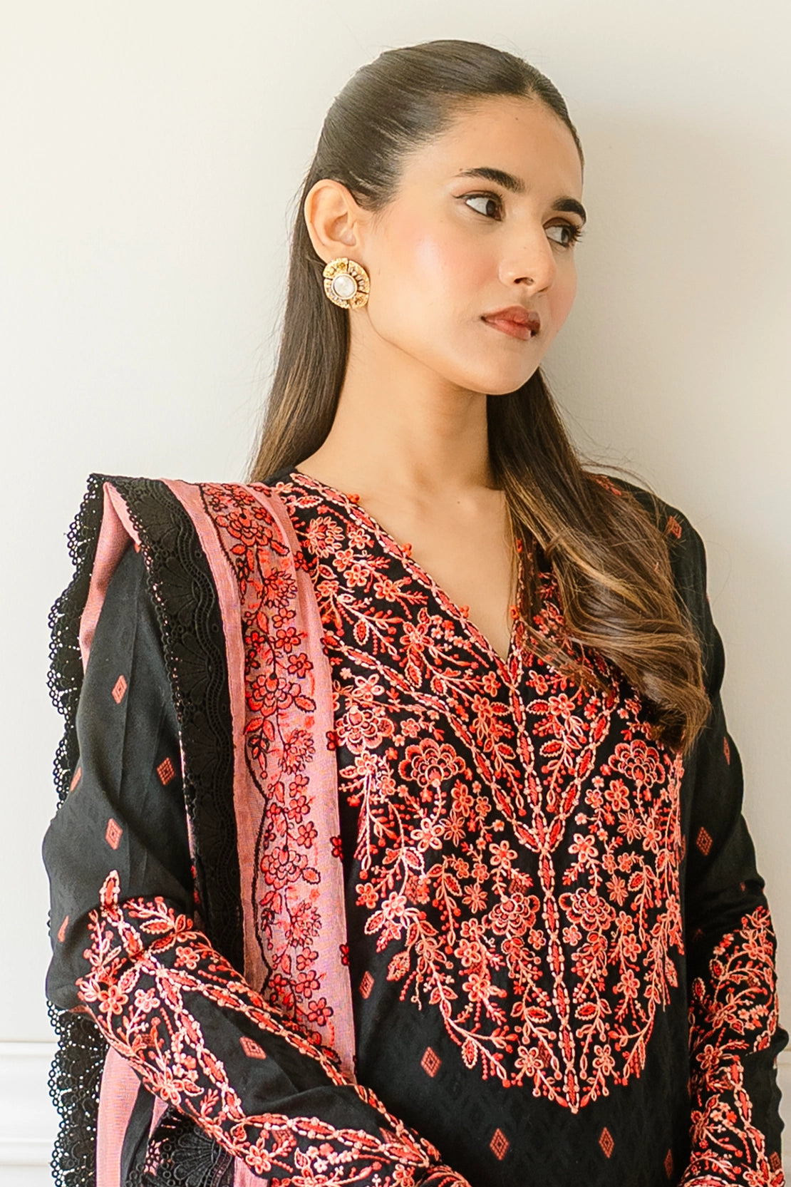 3 Piece - Premium Embroidered Jacquard Lawn - 5558