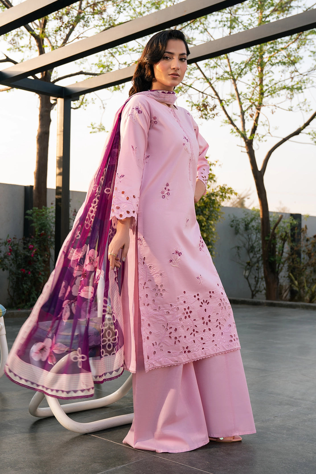 3 Piece - Premium Embroidered Lawn - 3763
