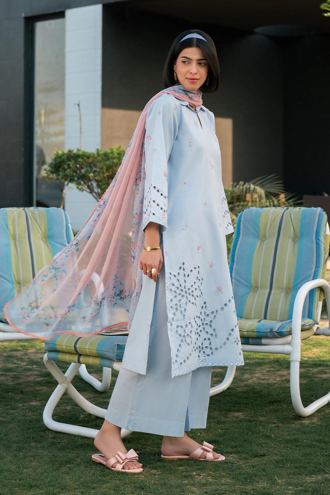 3 Piece - Premium Embroidered Lawn - 3765