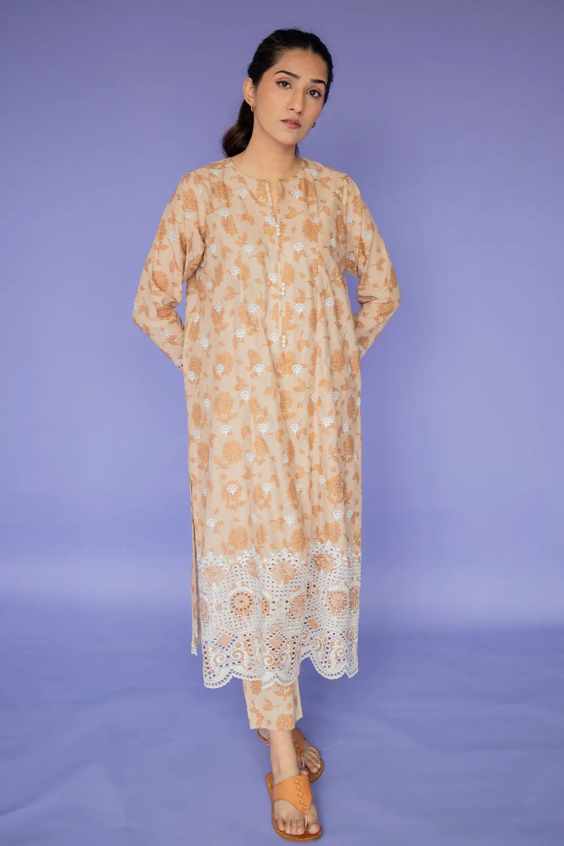 2 Piece Emerald Emb Lawn - 8610