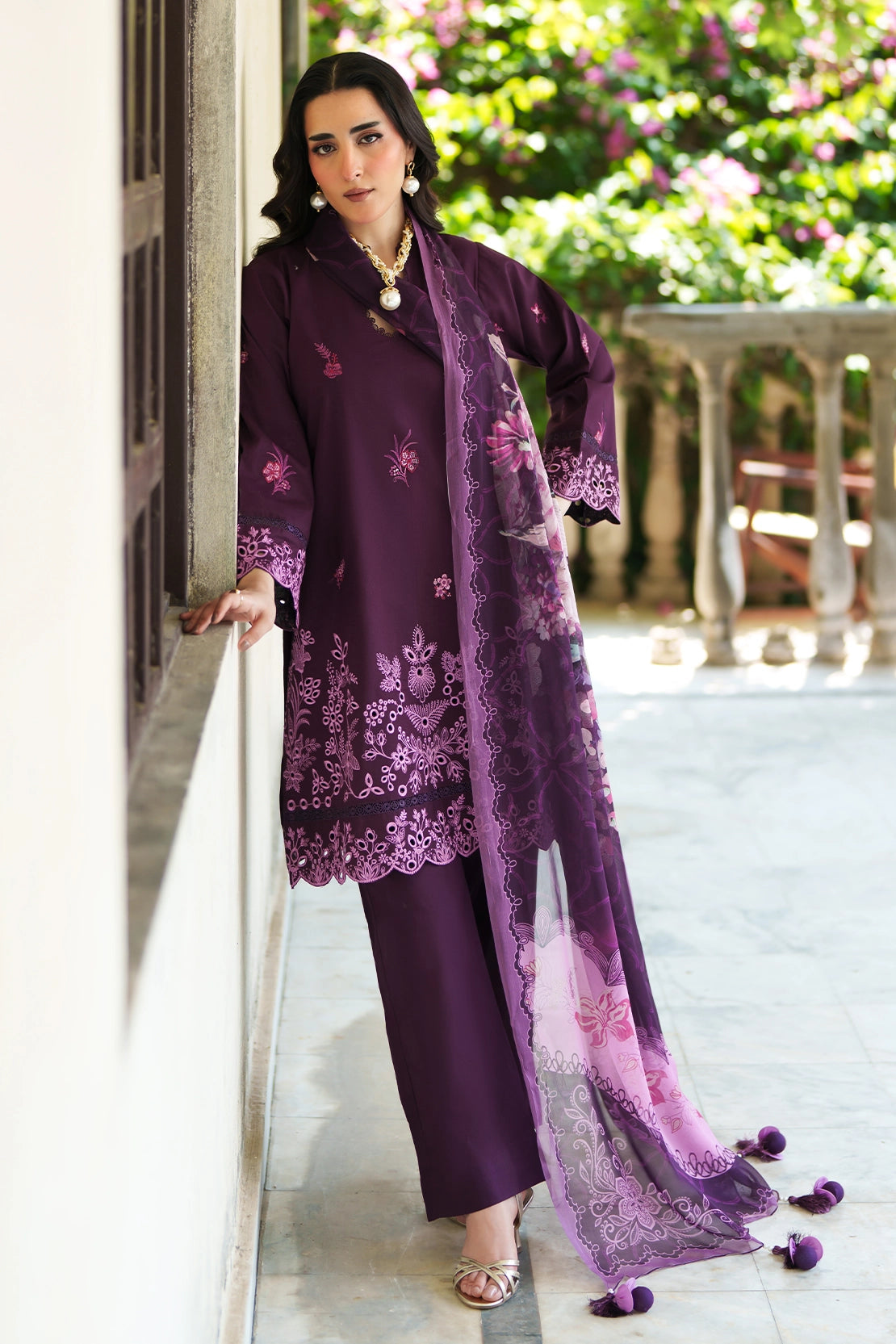 3 Piece - Luxury Embroidered Lawn - 3709
