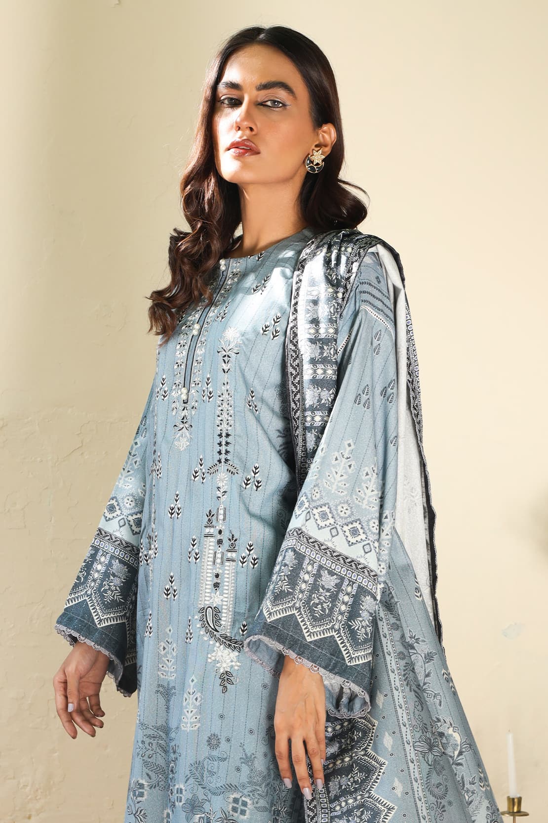 3 Piece – Premium Embroidered Karandi – 8201