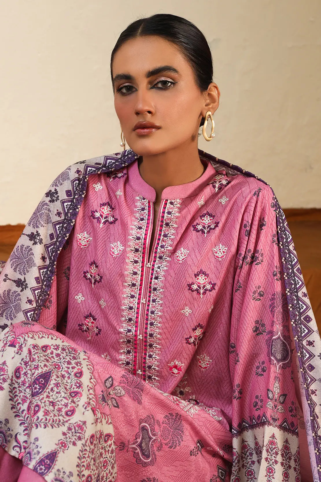 3 Piece – Premium Embroidered Karandi – 8204