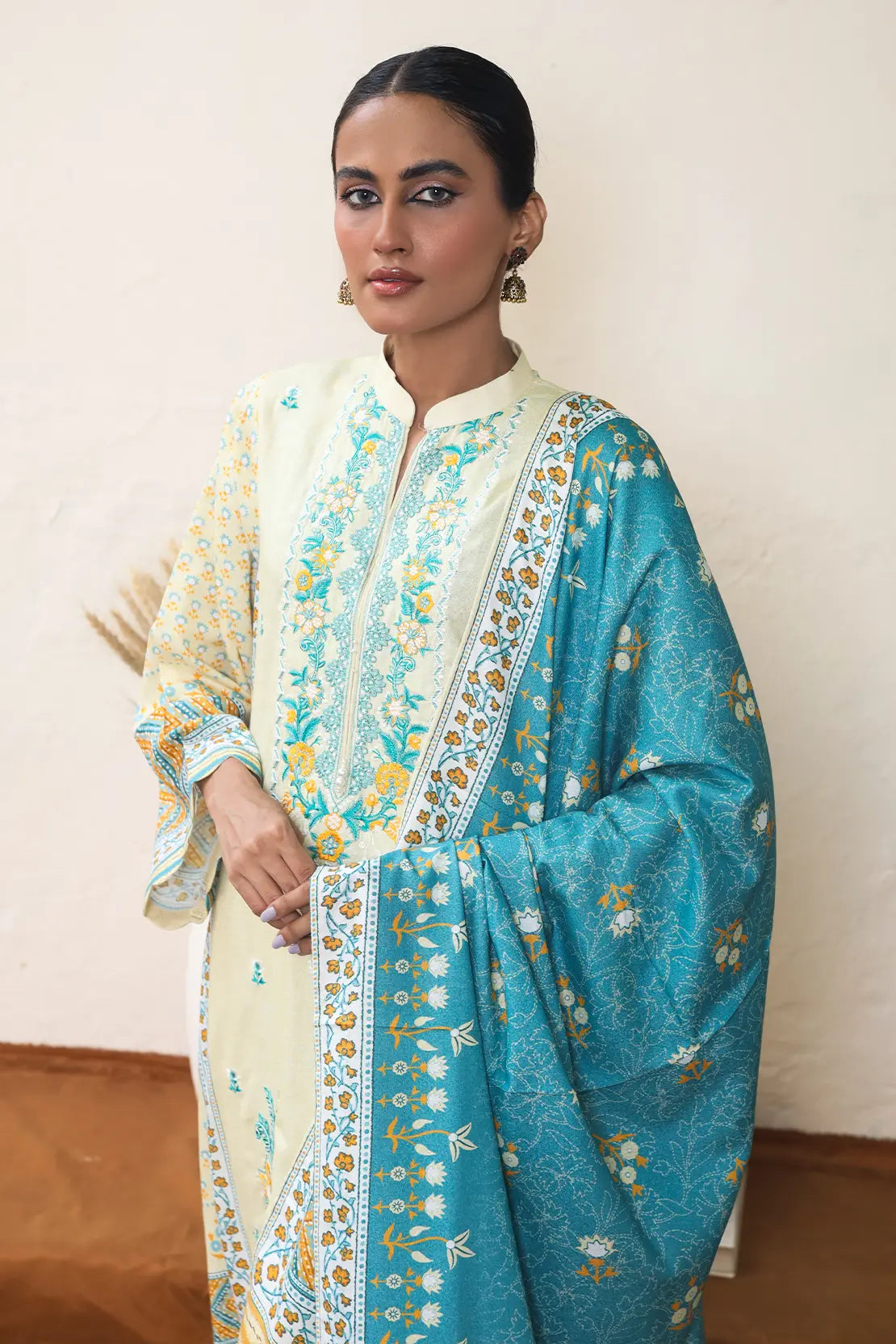 3 Piece – Premium Embroidered Karandi – 8206