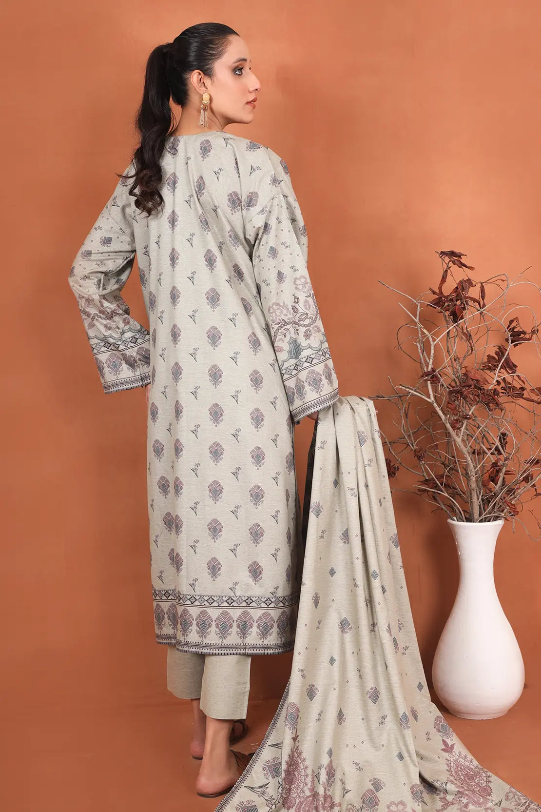 3 Piece – Luxury Printed Black Chambray – 8400