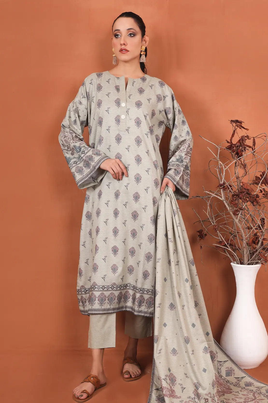 3 Piece – Luxury Printed Black Chambray – 8400